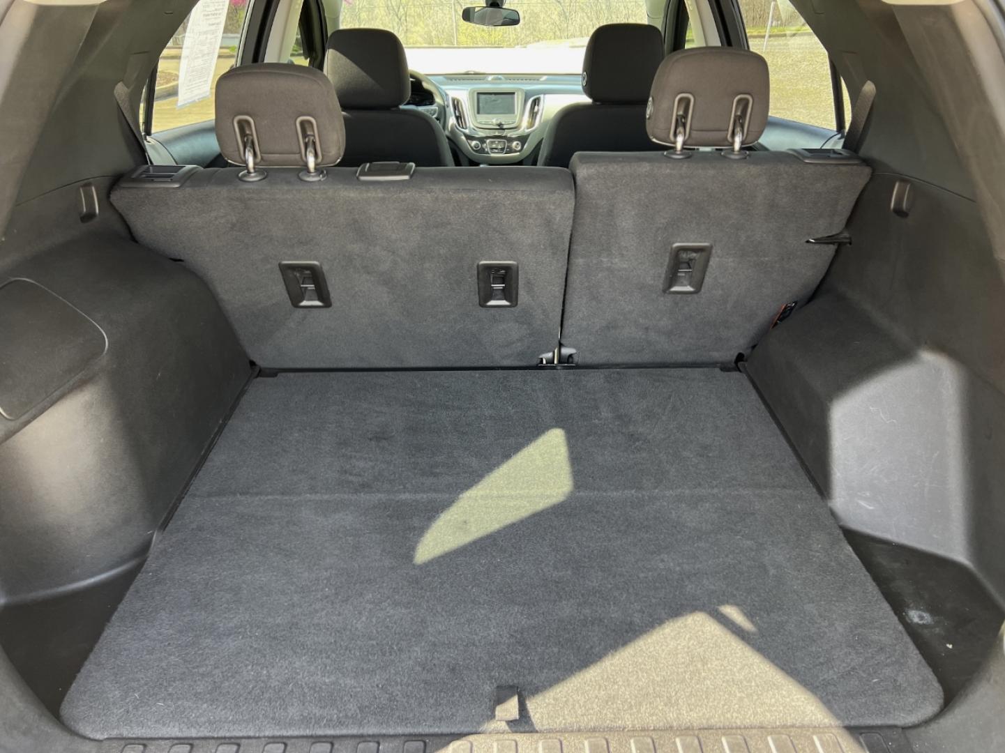 2019 GRAY /Black/Gray Cloth CHEVROLET EQUINOX LS (2GNAXHEV8K6) with an 1.5L 4 Cyl. engine, Automatic transmission, located at 506 S. Kingshighway, Cape Girardeau, MO, 63703, 37.294994, -89.556206 - 2019 Chevrolet Equinox LS 110xxx miles Front Wheel Drive 1.5L 4 Cyl. Automatic Power Driver Seat Backup Camera Bluetooth Remote Start Cruise Power Windows/Locks/Mirrors We have financing available and we accept trades! Fill out a credit application on our website or come by today! If you - Photo#18