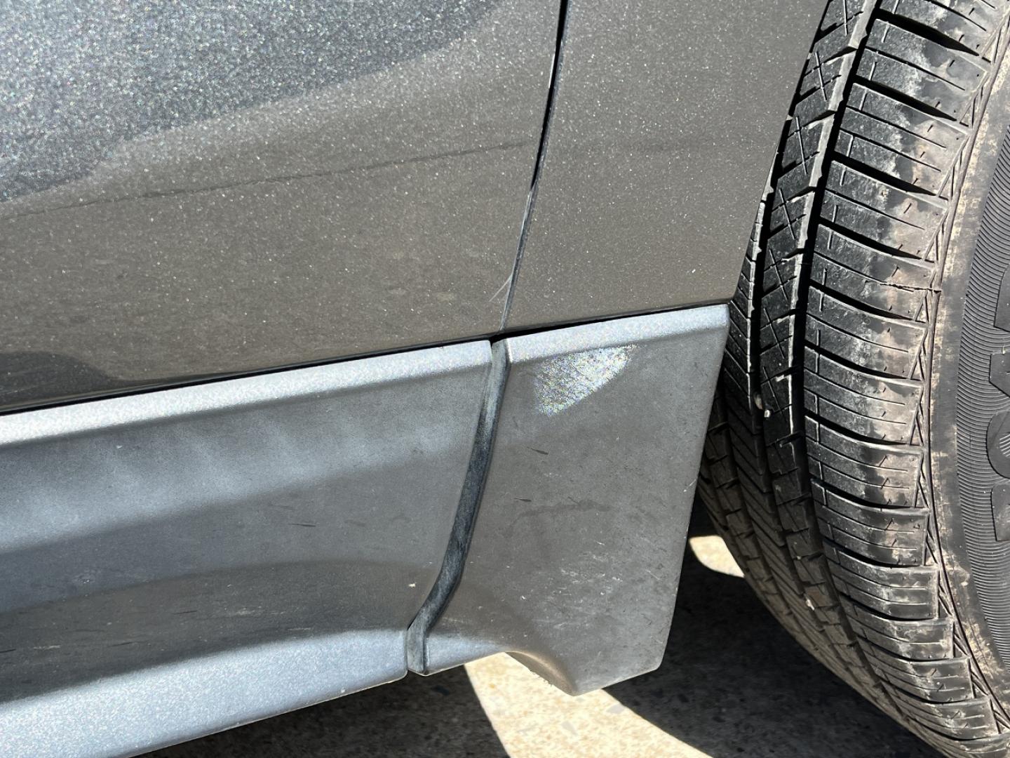2019 GRAY /Black/Gray Cloth CHEVROLET EQUINOX LS (2GNAXHEV8K6) with an 1.5L 4 Cyl. engine, Automatic transmission, located at 506 S. Kingshighway, Cape Girardeau, MO, 63703, 37.294994, -89.556206 - 2019 Chevrolet Equinox LS 110xxx miles Front Wheel Drive 1.5L 4 Cyl. Automatic Power Driver Seat Backup Camera Bluetooth Remote Start Cruise Power Windows/Locks/Mirrors We have financing available and we accept trades! Fill out a credit application on our website or come by today! If you - Photo#43