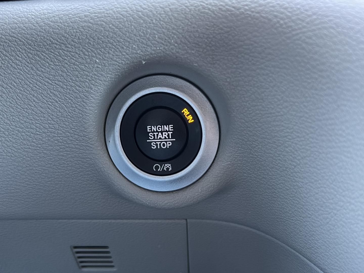 2020 GRAY /Black Leather CHRYSLER VOYAGER LXI (2C4RC1DG2LR) with an 3.6L V6 engine, Automatic transmission, located at 506 S. Kingshighway, Cape Girardeau, MO, 63703, 37.294994, -89.556206 - 2020 Chrysler Voyager LXI 110xxx miles Front Wheel Drive 3.6L V6 Automatic Leather 3rd Row Stow 'N Go Backup Camera Power Driver Seat Bluetooth Remote Start Cruise Power Windows/Locks/Mirrors We have financing available and we accept trades! Fill out a credit application on our website - Photo#25