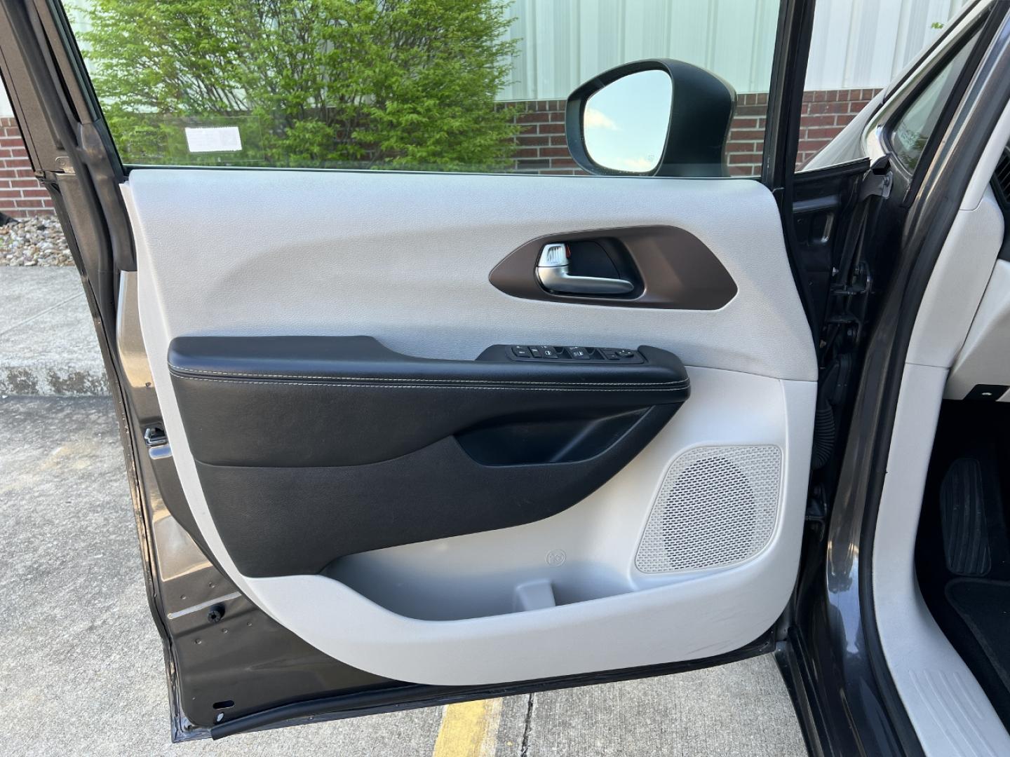 2020 GRAY /Black Leather CHRYSLER VOYAGER LXI (2C4RC1DG2LR) with an 3.6L V6 engine, Automatic transmission, located at 506 S. Kingshighway, Cape Girardeau, MO, 63703, 37.294994, -89.556206 - 2020 Chrysler Voyager LXI 110xxx miles Front Wheel Drive 3.6L V6 Automatic Leather 3rd Row Stow 'N Go Backup Camera Power Driver Seat Bluetooth Remote Start Cruise Power Windows/Locks/Mirrors We have financing available and we accept trades! Fill out a credit application on our website - Photo#13