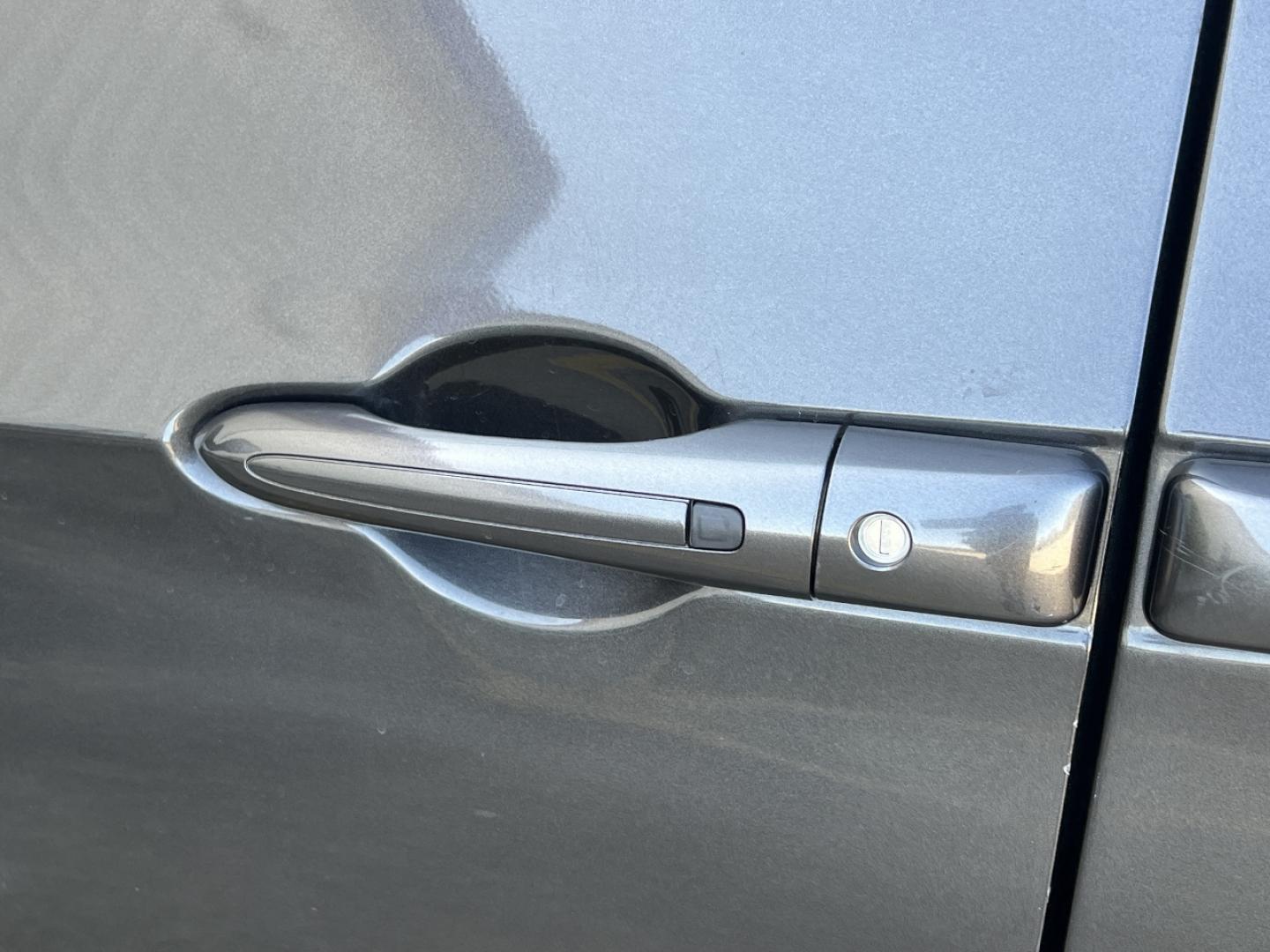 2020 GRAY /Black Leather CHRYSLER VOYAGER LXI (2C4RC1DG2LR) with an 3.6L V6 engine, Automatic transmission, located at 506 S. Kingshighway, Cape Girardeau, MO, 63703, 37.294994, -89.556206 - 2020 Chrysler Voyager LXI 110xxx miles Front Wheel Drive 3.6L V6 Automatic Leather 3rd Row Stow 'N Go Backup Camera Power Driver Seat Bluetooth Remote Start Cruise Power Windows/Locks/Mirrors We have financing available and we accept trades! Fill out a credit application on our website - Photo#37