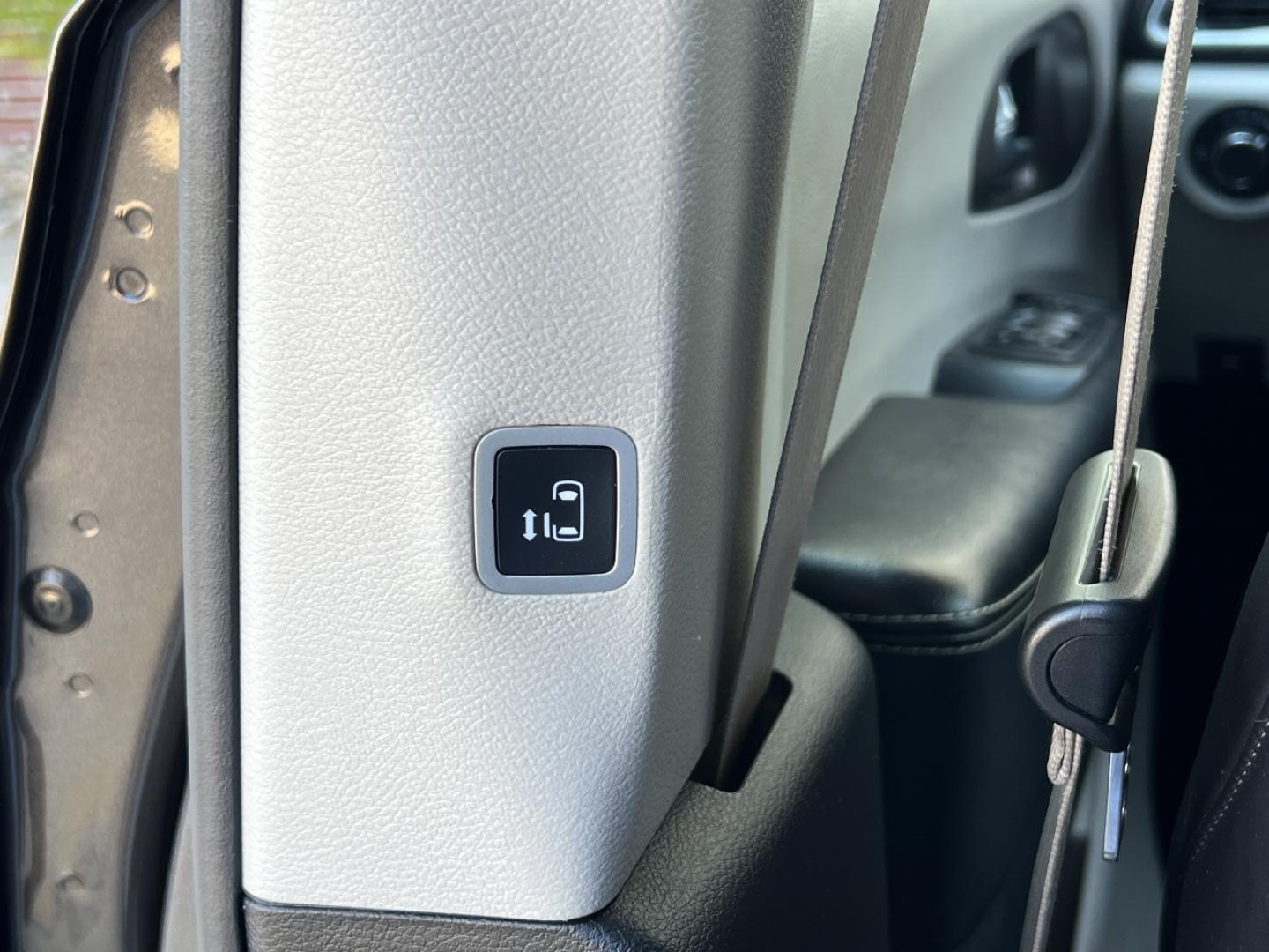 2020 GRAY /Black Leather CHRYSLER VOYAGER LXI (2C4RC1DG2LR) with an 3.6L V6 engine, Automatic transmission, located at 506 S. Kingshighway, Cape Girardeau, MO, 63703, 37.294994, -89.556206 - 2020 Chrysler Voyager LXI 110xxx miles Front Wheel Drive 3.6L V6 Automatic Leather 3rd Row Stow 'N Go Backup Camera Power Driver Seat Bluetooth Remote Start Cruise Power Windows/Locks/Mirrors We have financing available and we accept trades! Fill out a credit application on our website - Photo#36