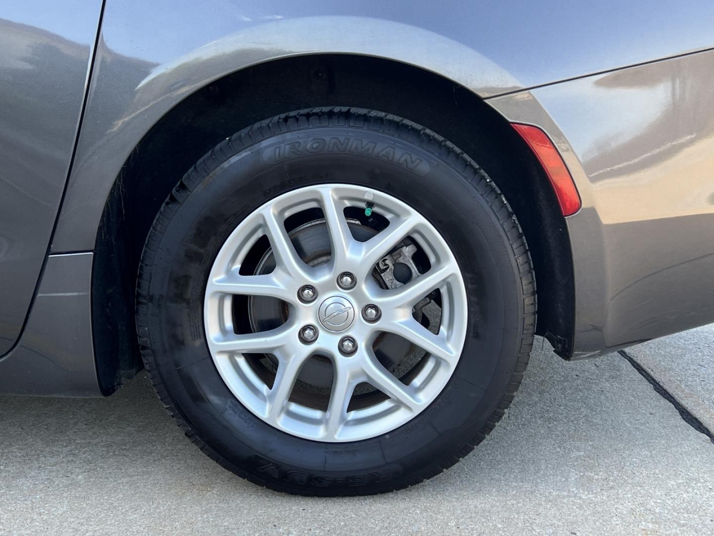 2020 GRAY /Black Leather CHRYSLER VOYAGER LXI (2C4RC1DG2LR) with an 3.6L V6 engine, Automatic transmission, located at 506 S. Kingshighway, Cape Girardeau, MO, 63703, 37.294994, -89.556206 - 2020 Chrysler Voyager LXI 110xxx miles Front Wheel Drive 3.6L V6 Automatic Leather 3rd Row Stow 'N Go Backup Camera Power Driver Seat Bluetooth Remote Start Cruise Power Windows/Locks/Mirrors We have financing available and we accept trades! Fill out a credit application on our website - Photo#42