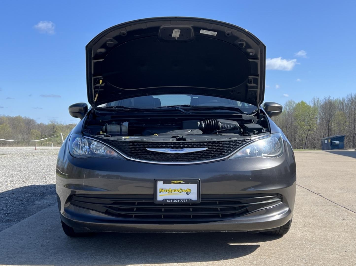 2020 GRAY /Black Leather CHRYSLER VOYAGER LXI (2C4RC1DG2LR) with an 3.6L V6 engine, Automatic transmission, located at 506 S. Kingshighway, Cape Girardeau, MO, 63703, 37.294994, -89.556206 - 2020 Chrysler Voyager LXI 110xxx miles Front Wheel Drive 3.6L V6 Automatic Leather 3rd Row Stow 'N Go Backup Camera Power Driver Seat Bluetooth Remote Start Cruise Power Windows/Locks/Mirrors We have financing available and we accept trades! Fill out a credit application on our website - Photo#38