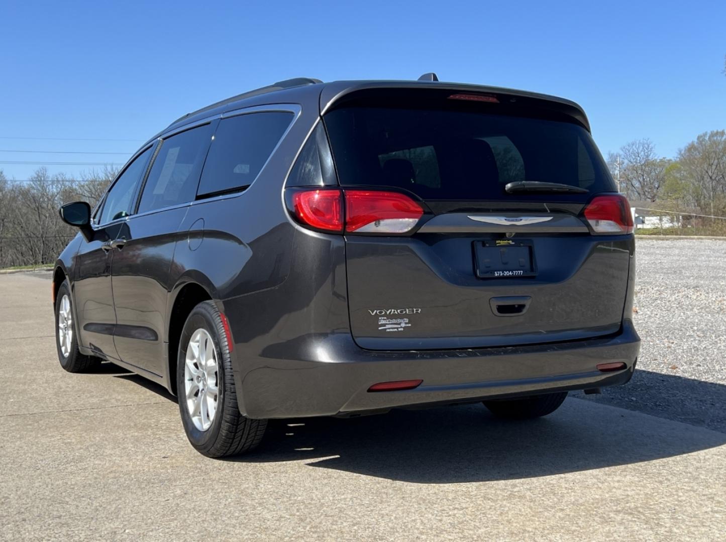 2020 GRAY /Black Leather CHRYSLER VOYAGER LXI (2C4RC1DG2LR) with an 3.6L V6 engine, Automatic transmission, located at 506 S. Kingshighway, Cape Girardeau, MO, 63703, 37.294994, -89.556206 - 2020 Chrysler Voyager LXI 110xxx miles Front Wheel Drive 3.6L V6 Automatic Leather 3rd Row Stow 'N Go Backup Camera Power Driver Seat Bluetooth Remote Start Cruise Power Windows/Locks/Mirrors We have financing available and we accept trades! Fill out a credit application on our website - Photo#10