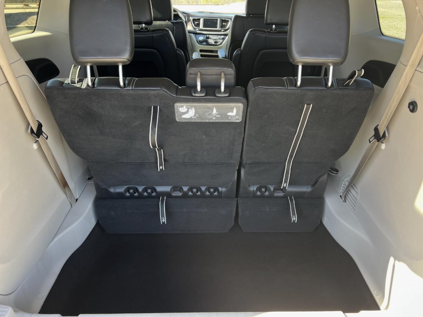 2020 GRAY /Black Leather CHRYSLER VOYAGER LXI (2C4RC1DG2LR) with an 3.6L V6 engine, Automatic transmission, located at 506 S. Kingshighway, Cape Girardeau, MO, 63703, 37.294994, -89.556206 - 2020 Chrysler Voyager LXI 110xxx miles Front Wheel Drive 3.6L V6 Automatic Leather 3rd Row Stow 'N Go Backup Camera Power Driver Seat Bluetooth Remote Start Cruise Power Windows/Locks/Mirrors We have financing available and we accept trades! Fill out a credit application on our website - Photo#21
