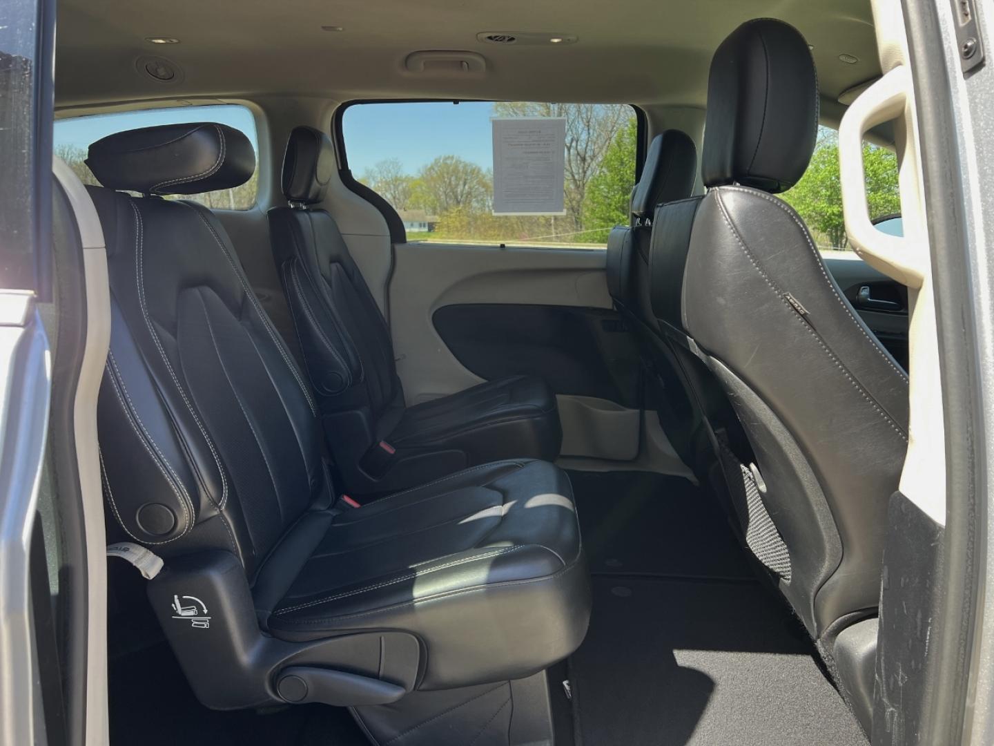 2021 SILVER /Black Leather CHRYSLER VOYAGER LXI (2C4RC1DG9MR) with an 3.6L V6 engine, Automatic transmission, located at 506 S. Kingshighway, Cape Girardeau, MO, 63703, 37.294994, -89.556206 - 2021 Chrysler Voyager LXI 115xxx miles Front Wheel Drive 3.6L V6 Automatic Leather 3rd Row Stow 'N Go Backup Camera Power Driver Seat Bluetooth Remote Start Cruise Power Windows/Locks/Mirrors We have financing available and we accept trades! Fill out a credit application on our website - Photo#18