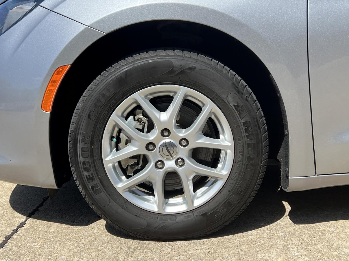 2021 SILVER /Black Leather CHRYSLER VOYAGER LXI (2C4RC1DG9MR) with an 3.6L V6 engine, Automatic transmission, located at 506 S. Kingshighway, Cape Girardeau, MO, 63703, 37.294994, -89.556206 - 2021 Chrysler Voyager LXI 115xxx miles Front Wheel Drive 3.6L V6 Automatic Leather 3rd Row Stow 'N Go Backup Camera Power Driver Seat Bluetooth Remote Start Cruise Power Windows/Locks/Mirrors We have financing available and we accept trades! Fill out a credit application on our website - Photo#40