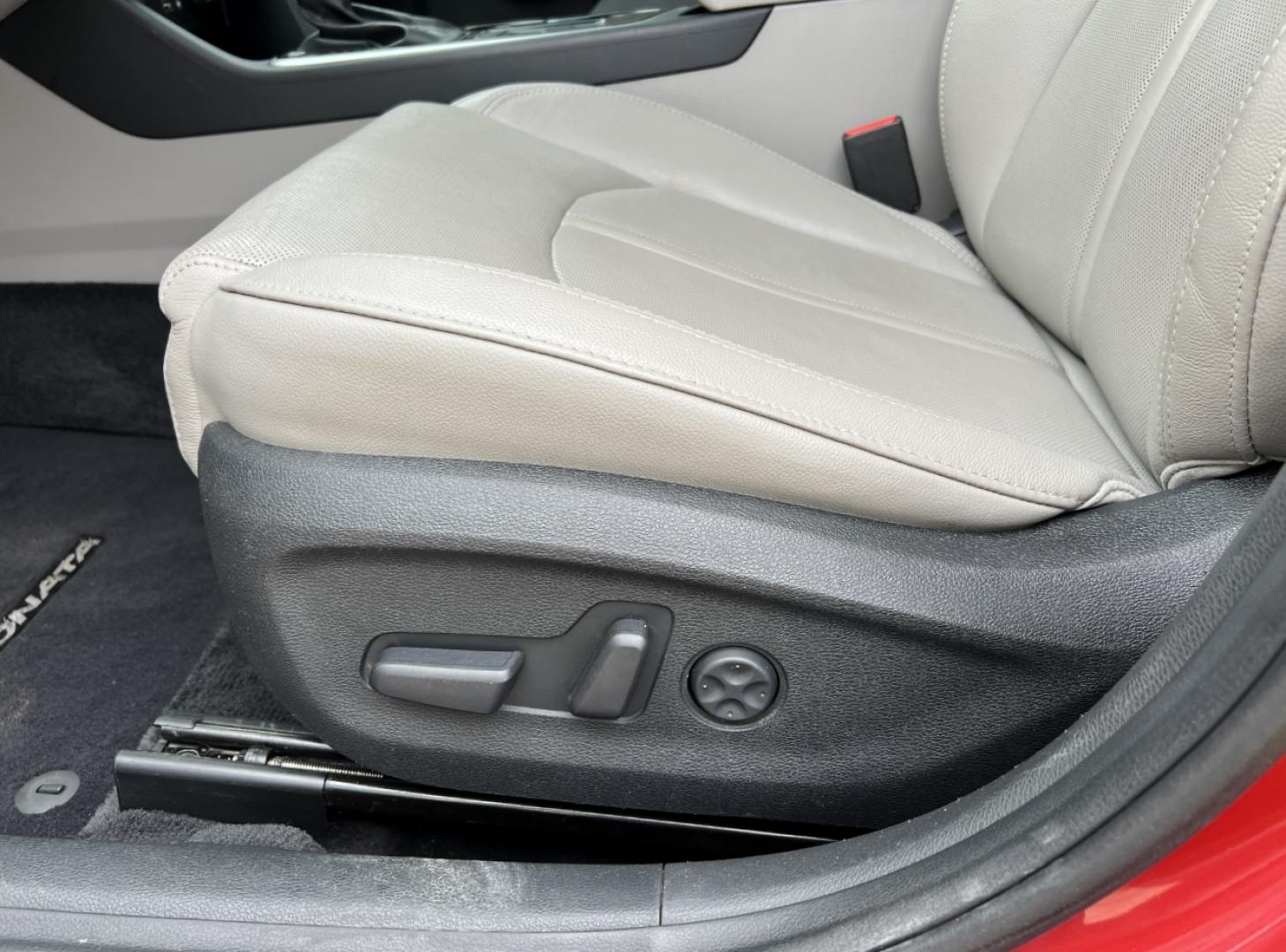 2019 RED /Gray Leather HYUNDAI SONATA LIMITED (5NPE34AF4KH) with an 2.4L 4 Cyl. engine, Automatic transmission, located at 506 S. Kingshighway, Cape Girardeau, MO, 63703, 37.294994, -89.556206 - 2019 Hyundai Sonata Limited 130xxx miles Front Wheel Drive 2.4L 4 Cyl. Automatic Leather Navigation Power/Heated/Cooled Seats Heated Steering Wheel Backup Camera Sunroof Bluetooth Cruise Power Windows/Locks/Mirrors We have financing available and we accept trades! Fill out a credit app - Photo#6