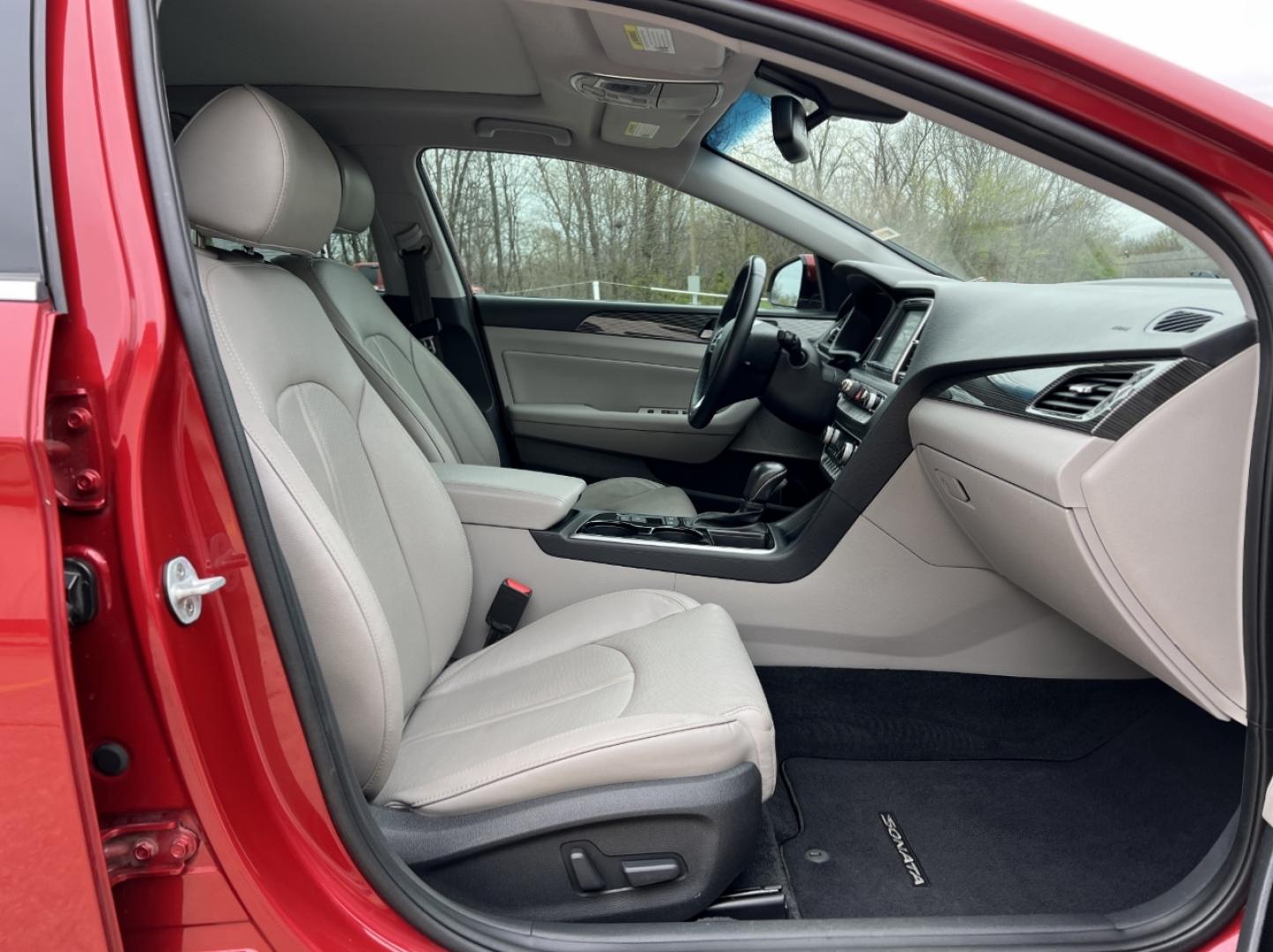 2019 RED /Gray Leather HYUNDAI SONATA LIMITED (5NPE34AF4KH) with an 2.4L 4 Cyl. engine, Automatic transmission, located at 506 S. Kingshighway, Cape Girardeau, MO, 63703, 37.294994, -89.556206 - 2019 Hyundai Sonata Limited 130xxx miles Front Wheel Drive 2.4L 4 Cyl. Automatic Leather Navigation Power/Heated/Cooled Seats Heated Steering Wheel Backup Camera Sunroof Bluetooth Cruise Power Windows/Locks/Mirrors We have financing available and we accept trades! Fill out a credit app - Photo#17