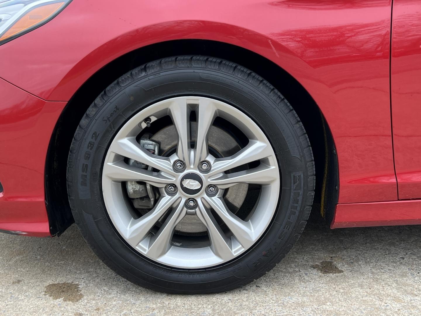 2019 RED /Gray Leather HYUNDAI SONATA LIMITED (5NPE34AF4KH) with an 2.4L 4 Cyl. engine, Automatic transmission, located at 506 S. Kingshighway, Cape Girardeau, MO, 63703, 37.294994, -89.556206 - 2019 Hyundai Sonata Limited 130xxx miles Front Wheel Drive 2.4L 4 Cyl. Automatic Leather Navigation Power/Heated/Cooled Seats Heated Steering Wheel Backup Camera Sunroof Bluetooth Cruise Power Windows/Locks/Mirrors We have financing available and we accept trades! Fill out a credit app - Photo#36