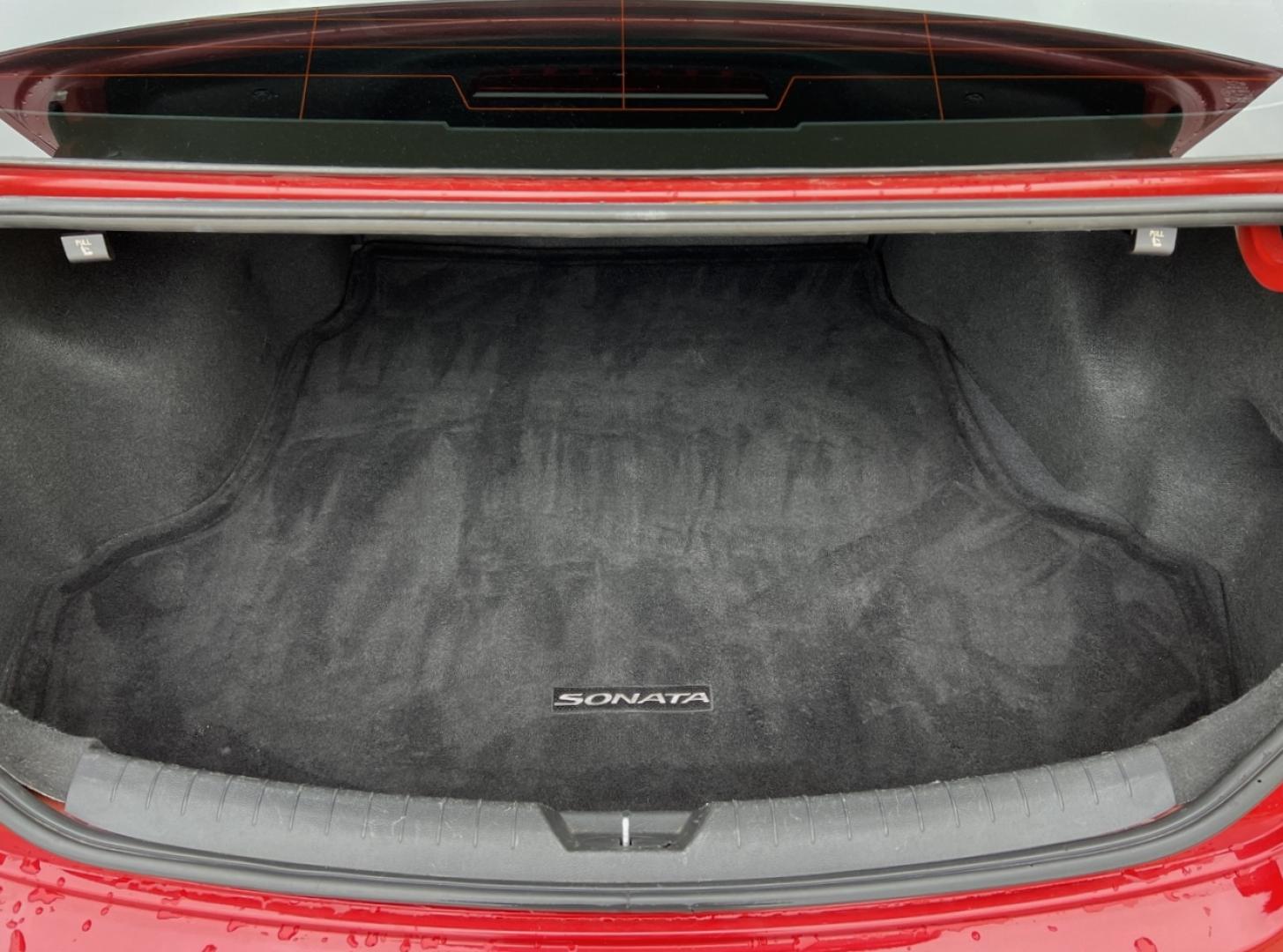 2019 RED /Gray Leather HYUNDAI SONATA LIMITED (5NPE34AF4KH) with an 2.4L 4 Cyl. engine, Automatic transmission, located at 506 S. Kingshighway, Cape Girardeau, MO, 63703, 37.294994, -89.556206 - 2019 Hyundai Sonata Limited 130xxx miles Front Wheel Drive 2.4L 4 Cyl. Automatic Leather Navigation Power/Heated/Cooled Seats Heated Steering Wheel Backup Camera Sunroof Bluetooth Cruise Power Windows/Locks/Mirrors We have financing available and we accept trades! Fill out a credit app - Photo#21