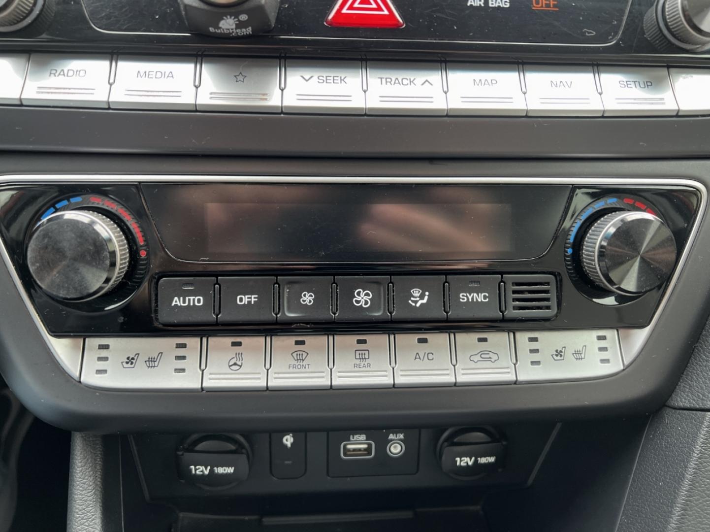 2019 RED /Gray Leather HYUNDAI SONATA LIMITED (5NPE34AF4KH) with an 2.4L 4 Cyl. engine, Automatic transmission, located at 506 S. Kingshighway, Cape Girardeau, MO, 63703, 37.294994, -89.556206 - 2019 Hyundai Sonata Limited 130xxx miles Front Wheel Drive 2.4L 4 Cyl. Automatic Leather Navigation Power/Heated/Cooled Seats Heated Steering Wheel Backup Camera Sunroof Bluetooth Cruise Power Windows/Locks/Mirrors We have financing available and we accept trades! Fill out a credit app - Photo#4