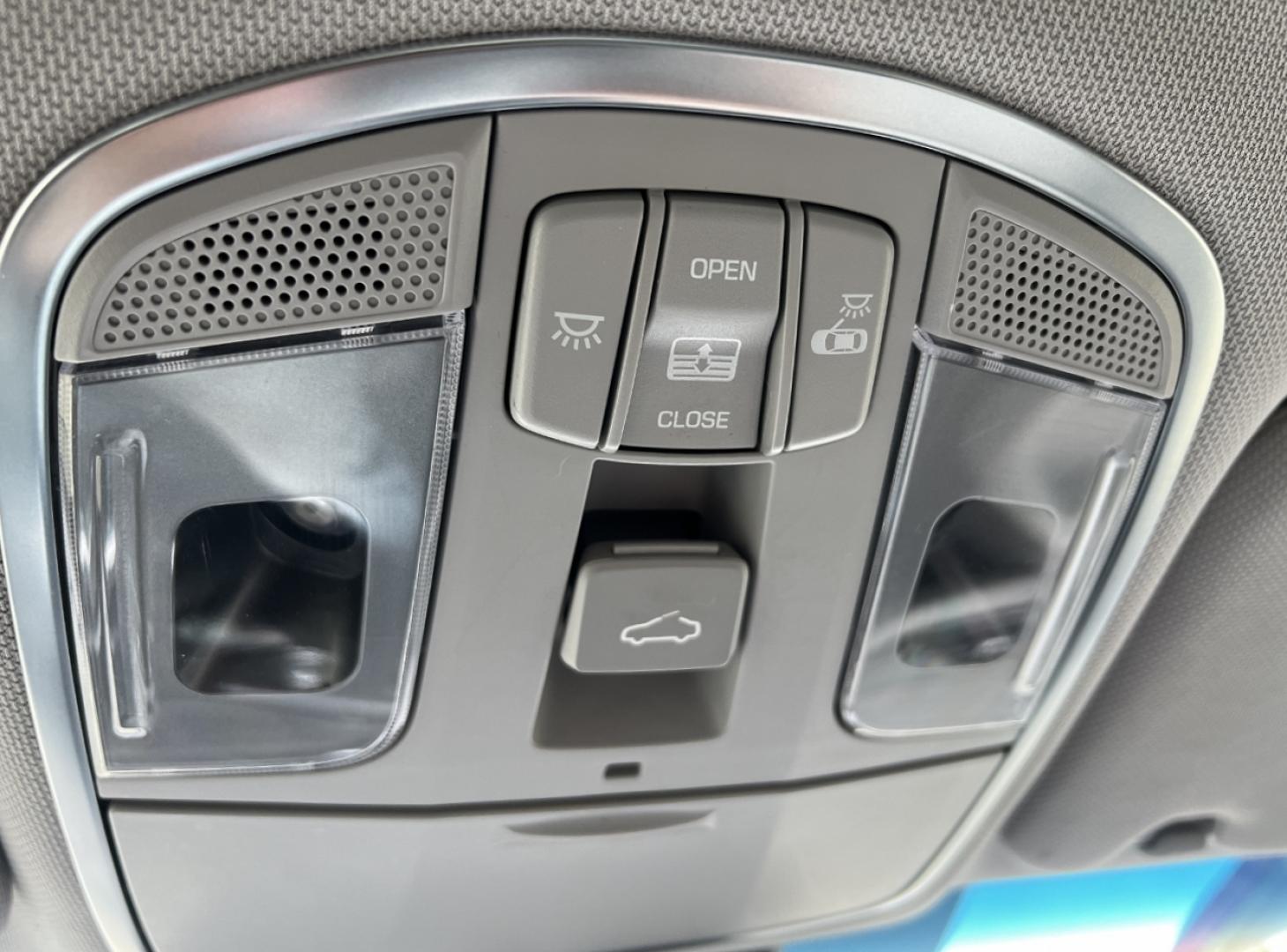 2019 RED /Gray Leather HYUNDAI SONATA LIMITED (5NPE34AF4KH) with an 2.4L 4 Cyl. engine, Automatic transmission, located at 506 S. Kingshighway, Cape Girardeau, MO, 63703, 37.294994, -89.556206 - 2019 Hyundai Sonata Limited 130xxx miles Front Wheel Drive 2.4L 4 Cyl. Automatic Leather Navigation Power/Heated/Cooled Seats Heated Steering Wheel Backup Camera Sunroof Bluetooth Cruise Power Windows/Locks/Mirrors We have financing available and we accept trades! Fill out a credit app - Photo#32