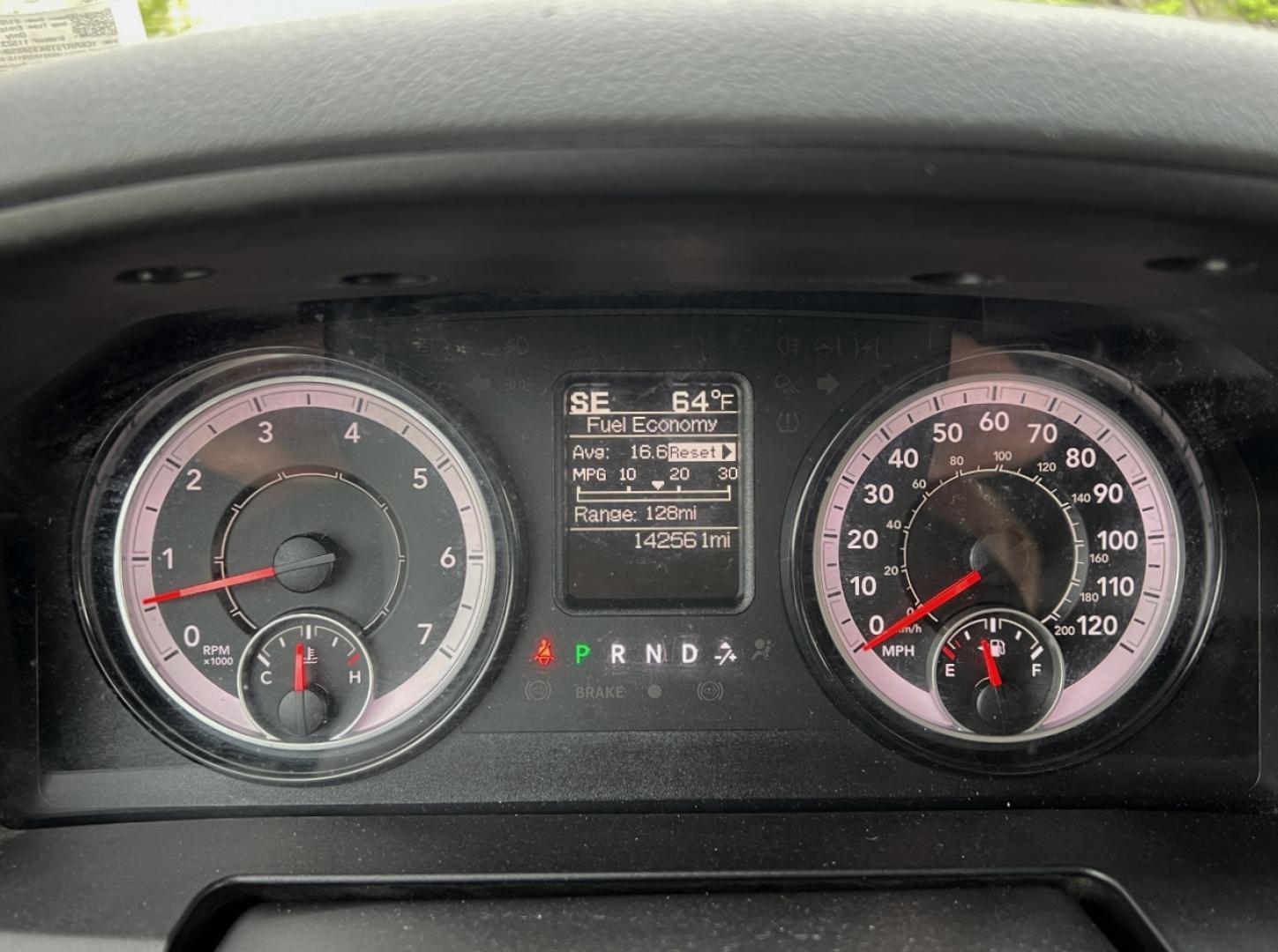 2019 WHITE /Gray Cloth RAM 1500 CLASSIC TRADESMAN (1C6RR7ST9KS) with an 5.7L V8 engine, Automatic transmission, located at 506 S. Kingshighway, Cape Girardeau, MO, 63703, 37.294994, -89.556206 - 2019 Ram 1500 Classic Tradesman 1-Owner 142xxx miles 4x4 5.7L V8 HEMI Automatic Backup Camera Bluetooth Cruise Power Windows/Locks/Mirrors We have financing available and we accept trades! Fill out a credit application on our website or come by today! If you have any questions, give us a - Photo#1