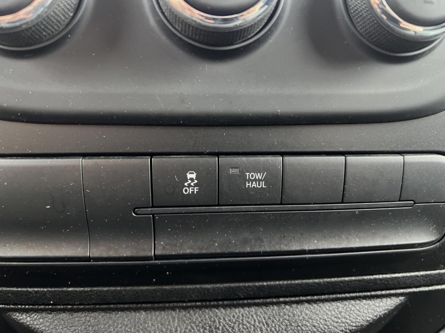 2019 WHITE /Gray Cloth RAM 1500 CLASSIC TRADESMAN (1C6RR7ST9KS) with an 5.7L V8 engine, Automatic transmission, located at 506 S. Kingshighway, Cape Girardeau, MO, 63703, 37.294994, -89.556206 - 2019 Ram 1500 Classic Tradesman 1-Owner 142xxx miles 4x4 5.7L V8 HEMI Automatic Backup Camera Bluetooth Cruise Power Windows/Locks/Mirrors We have financing available and we accept trades! Fill out a credit application on our website or come by today! If you have any questions, give us a - Photo#24