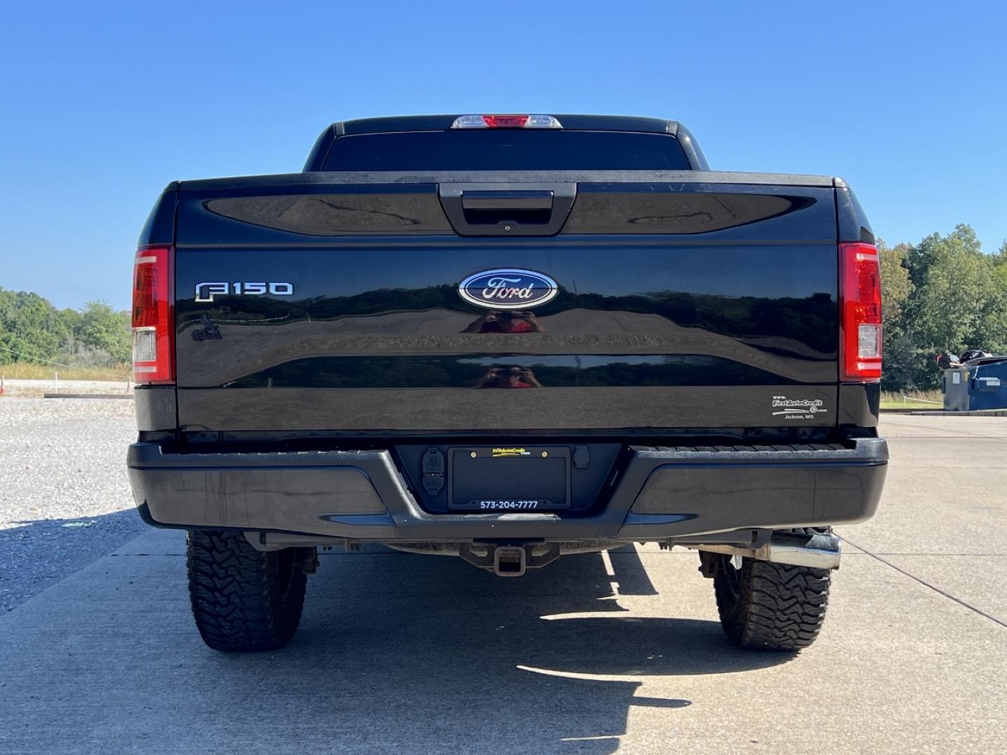 2015 BLACK /Black Ford F-150 XLT SuperCrew 6.5-ft. Bed 4WD (1FTEW1EP8FF) with an 2.7L V6 DOHC 24V engine, 6-Speed Automatic transmission, located at 2990 Old Orchard Rd., Jackson, MO, 63755, 37.354214, -89.612106 - 2015 Ford F-150 XLT 169xxx miles 4x4 2.7L V6 Automatic Backup Camera Bluetooth Cruise Power Windows/Locks/Mirrors We have financing available and we accept trades! Fill out a credit application on our website or come by today! If you have any questions give us a call at (573) 204-7777 or - Photo#10