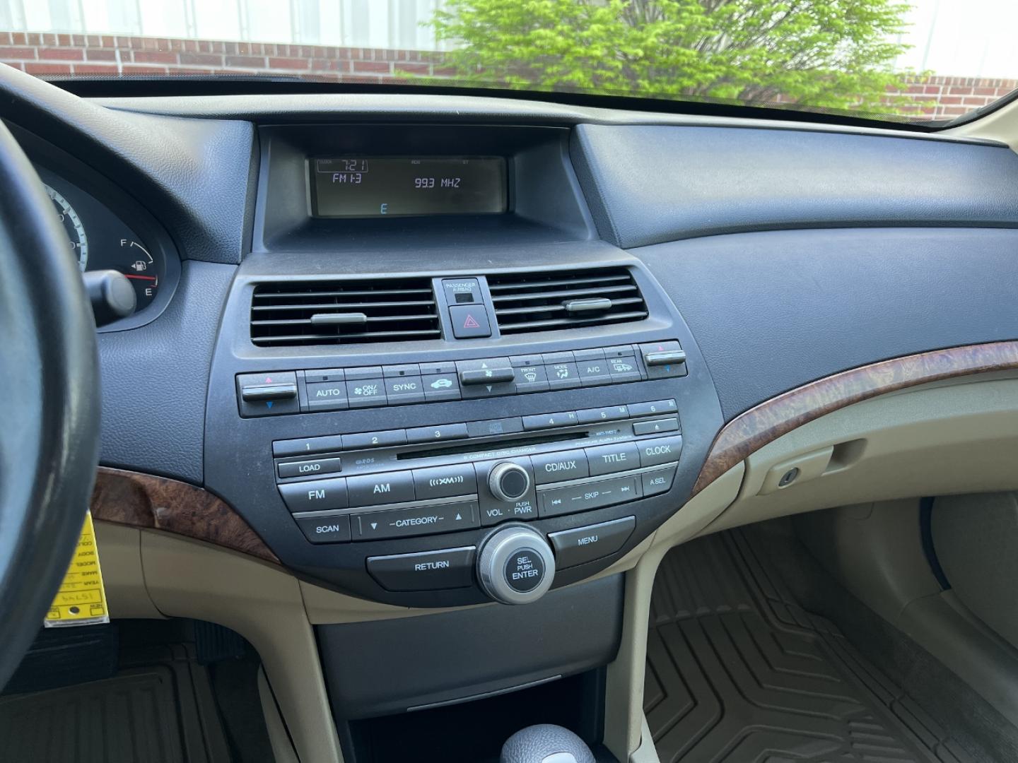 2012 BLACK /Tan Leather HONDA ACCORD EXL (1HGCP2F81CA) with an 2.4L 4 Cyl. engine, Automatic transmission, located at 506 S. Kingshighway, Cape Girardeau, MO, 63703, 37.294994, -89.556206 - 2012 Honda Accord EX-L 189xxx miles Front Wheel Drive 2.4L 4 Cyl. Automatic Leather Power Driver Seat Heated Seats Sunroof Cruise Power Windows/Locks/Mirrors We have financing available and we accept trades! Fill out a credit application on our website or come by today! If you have any q - Photo#23