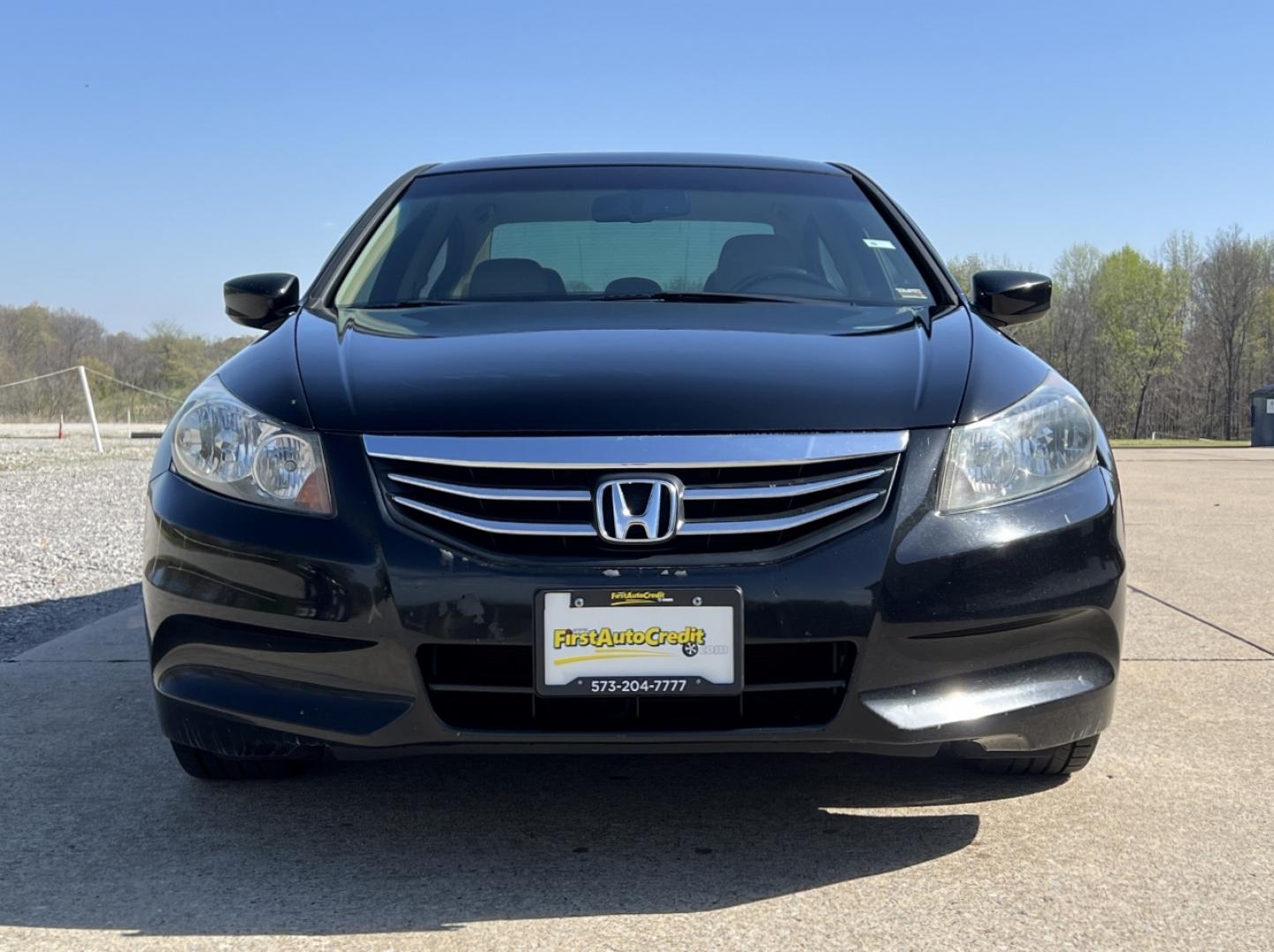 2012 BLACK /Tan Leather HONDA ACCORD EXL (1HGCP2F81CA) with an 2.4L 4 Cyl. engine, Automatic transmission, located at 506 S. Kingshighway, Cape Girardeau, MO, 63703, 37.294994, -89.556206 - 2012 Honda Accord EX-L 189xxx miles Front Wheel Drive 2.4L 4 Cyl. Automatic Leather Power Driver Seat Heated Seats Sunroof Cruise Power Windows/Locks/Mirrors We have financing available and we accept trades! Fill out a credit application on our website or come by today! If you have any q - Photo#11