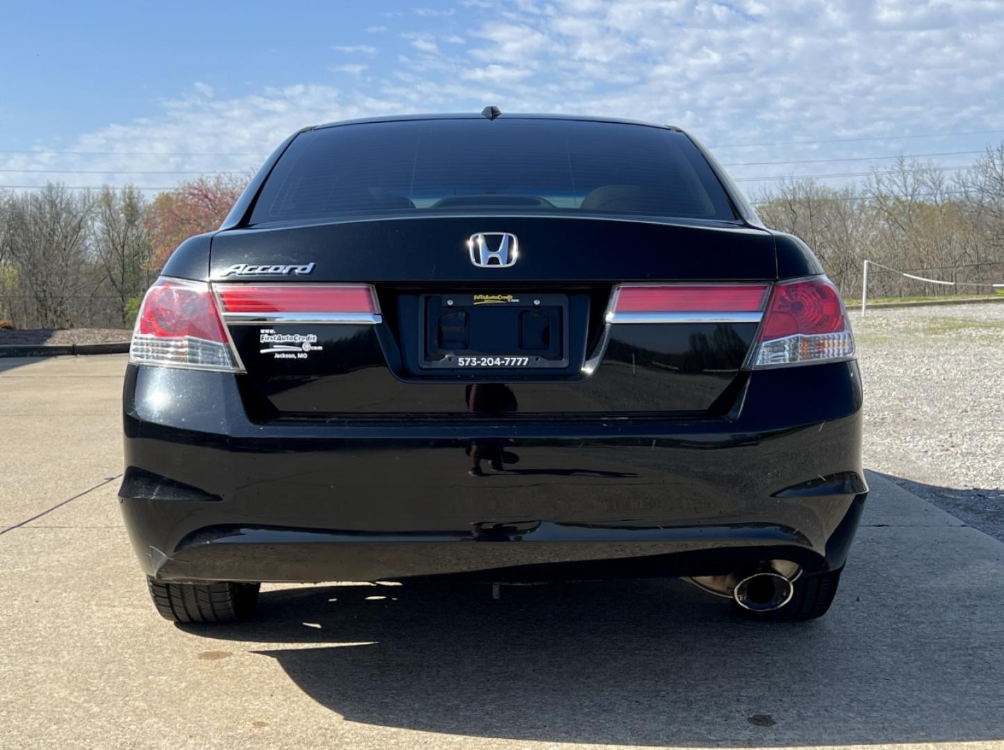 2012 BLACK /Tan Leather HONDA ACCORD EXL (1HGCP2F81CA) with an 2.4L 4 Cyl. engine, Automatic transmission, located at 506 S. Kingshighway, Cape Girardeau, MO, 63703, 37.294994, -89.556206 - 2012 Honda Accord EX-L 189xxx miles Front Wheel Drive 2.4L 4 Cyl. Automatic Leather Power Driver Seat Heated Seats Sunroof Cruise Power Windows/Locks/Mirrors We have financing available and we accept trades! Fill out a credit application on our website or come by today! If you have any q - Photo#10