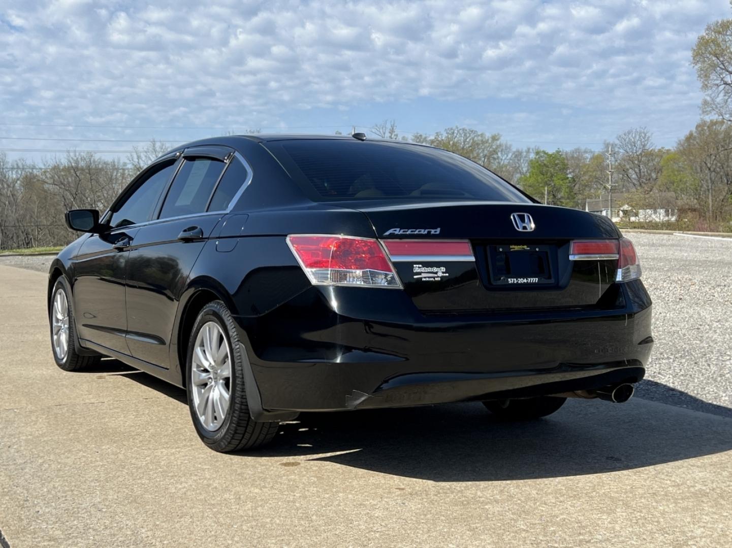 2012 BLACK /Tan Leather HONDA ACCORD EXL (1HGCP2F81CA) with an 2.4L 4 Cyl. engine, Automatic transmission, located at 506 S. Kingshighway, Cape Girardeau, MO, 63703, 37.294994, -89.556206 - 2012 Honda Accord EX-L 189xxx miles Front Wheel Drive 2.4L 4 Cyl. Automatic Leather Power Driver Seat Heated Seats Sunroof Cruise Power Windows/Locks/Mirrors We have financing available and we accept trades! Fill out a credit application on our website or come by today! If you have any q - Photo#9