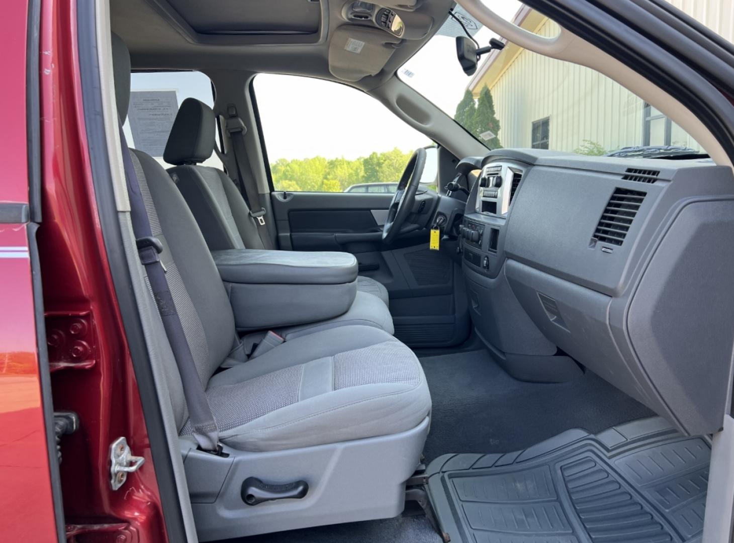 2008 RED /Gray Cloth DODGE RAM 1500 BIG HORN (1D7HU18298S) with an 5.7L V8 HEMI engine, Automatic transmission, located at 506 S. Kingshighway, Cape Girardeau, MO, 63703, (573) 235-5000, 37.294994, -89.556206 - 2008 Dodge Ram 1500 Big Horn 143xxx miles 4x4 5.7L V8 HEMI Automatic Power Driver Seat Cruise Remote Start Power Windows/Locks/Mirrors We have financing available and we accept trades! Fill out a credit application on our website or come by today! If you have any questions, give us a call - Photo#15