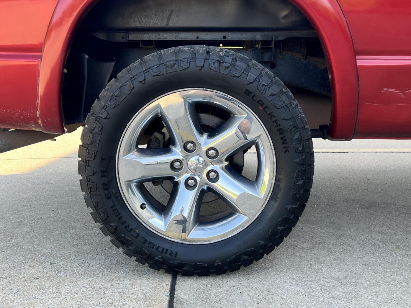 2008 RED /Gray Cloth DODGE RAM 1500 BIG HORN (1D7HU18298S) with an 5.7L V8 HEMI engine, Automatic transmission, located at 506 S. Kingshighway, Cape Girardeau, MO, 63703, (573) 235-5000, 37.294994, -89.556206 - 2008 Dodge Ram 1500 Big Horn 143xxx miles 4x4 5.7L V8 HEMI Automatic Power Driver Seat Cruise Remote Start Power Windows/Locks/Mirrors We have financing available and we accept trades! Fill out a credit application on our website or come by today! If you have any questions, give us a call - Photo#34