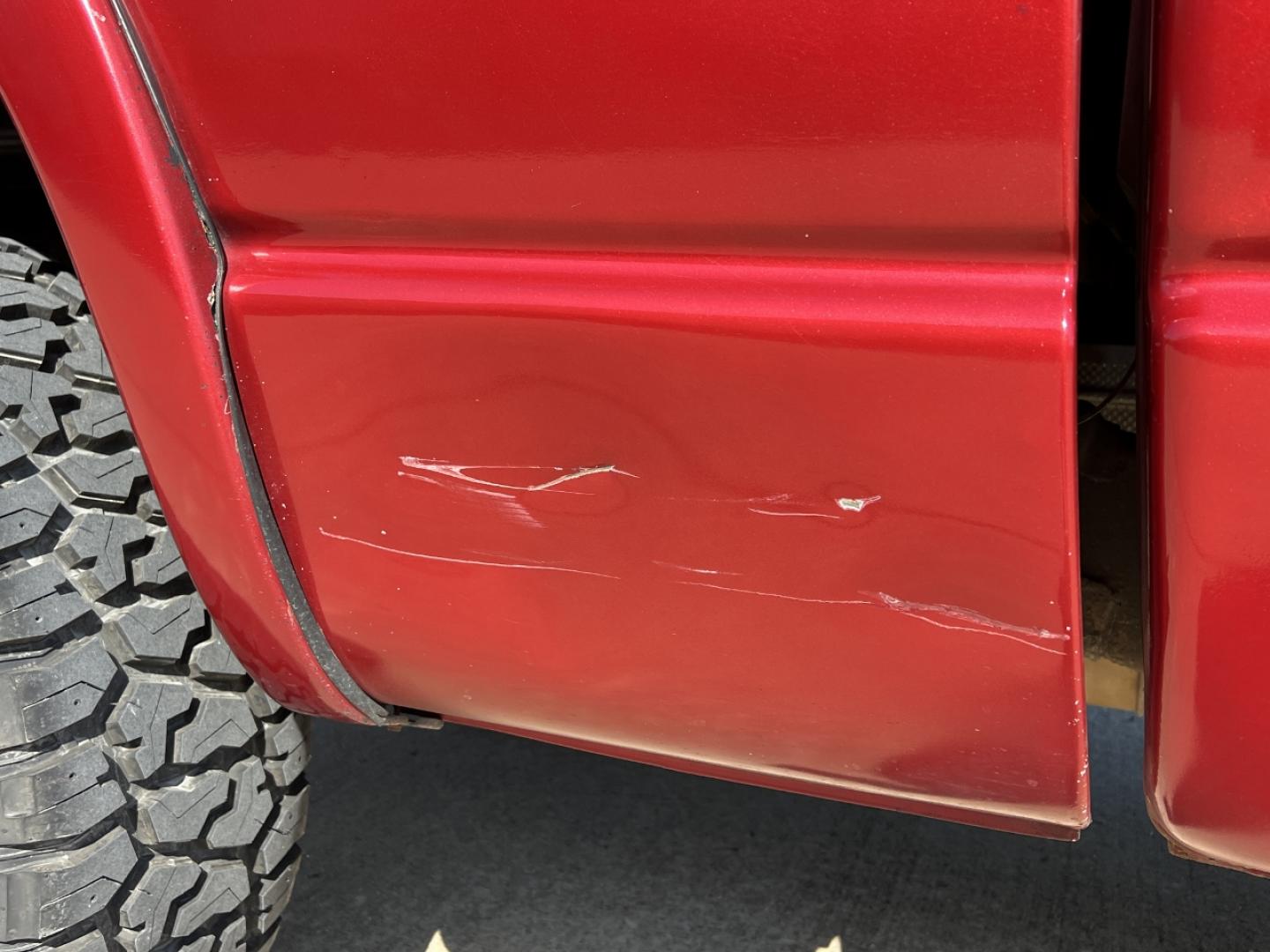 2008 RED /Gray Cloth DODGE RAM 1500 BIG HORN (1D7HU18298S) with an 5.7L V8 HEMI engine, Automatic transmission, located at 506 S. Kingshighway, Cape Girardeau, MO, 63703, (573) 235-5000, 37.294994, -89.556206 - 2008 Dodge Ram 1500 Big Horn 143xxx miles 4x4 5.7L V8 HEMI Automatic Power Driver Seat Cruise Remote Start Power Windows/Locks/Mirrors We have financing available and we accept trades! Fill out a credit application on our website or come by today! If you have any questions, give us a call - Photo#41