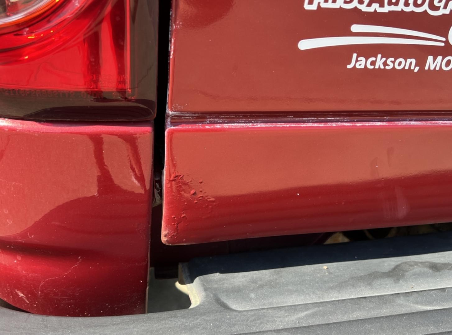 2008 RED /Gray Cloth DODGE RAM 1500 BIG HORN (1D7HU18298S) with an 5.7L V8 HEMI engine, Automatic transmission, located at 506 S. Kingshighway, Cape Girardeau, MO, 63703, (573) 235-5000, 37.294994, -89.556206 - 2008 Dodge Ram 1500 Big Horn 143xxx miles 4x4 5.7L V8 HEMI Automatic Power Driver Seat Cruise Remote Start Power Windows/Locks/Mirrors We have financing available and we accept trades! Fill out a credit application on our website or come by today! If you have any questions, give us a call - Photo#43