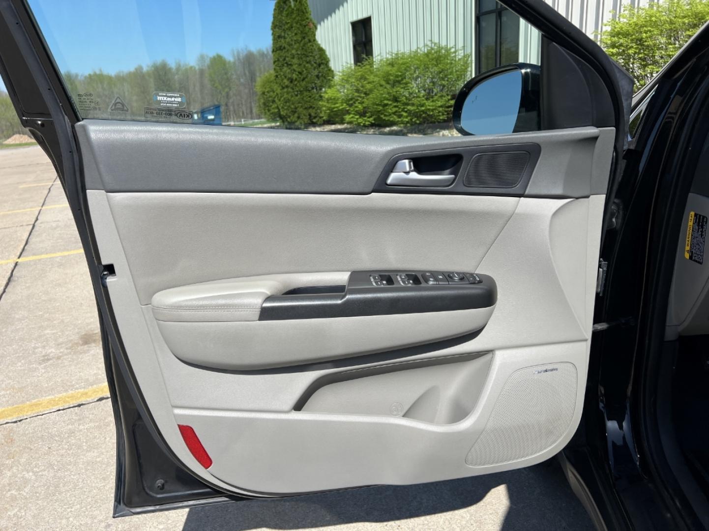 2017 BLACK /Tan Leather KIA SPORTAGE EX (KNDPN3AC3H7) with an 2.4L 4 Cyl. engine, Automatic transmission, located at 506 S. Kingshighway, Cape Girardeau, MO, 63703, 37.294994, -89.556206 - 2017 Kia Sportage EX 120xxx miles Front Wheel Drive 2.4L 4 Cyl. Automatic Leather Navigation Power/Heated/Cooled Seats Backup Camera Sunroof Bluetooth Cruise Power Windows/Locks/Mirrors We have financing available and we accept trades! Fill out a credit application on our website or com - Photo#14
