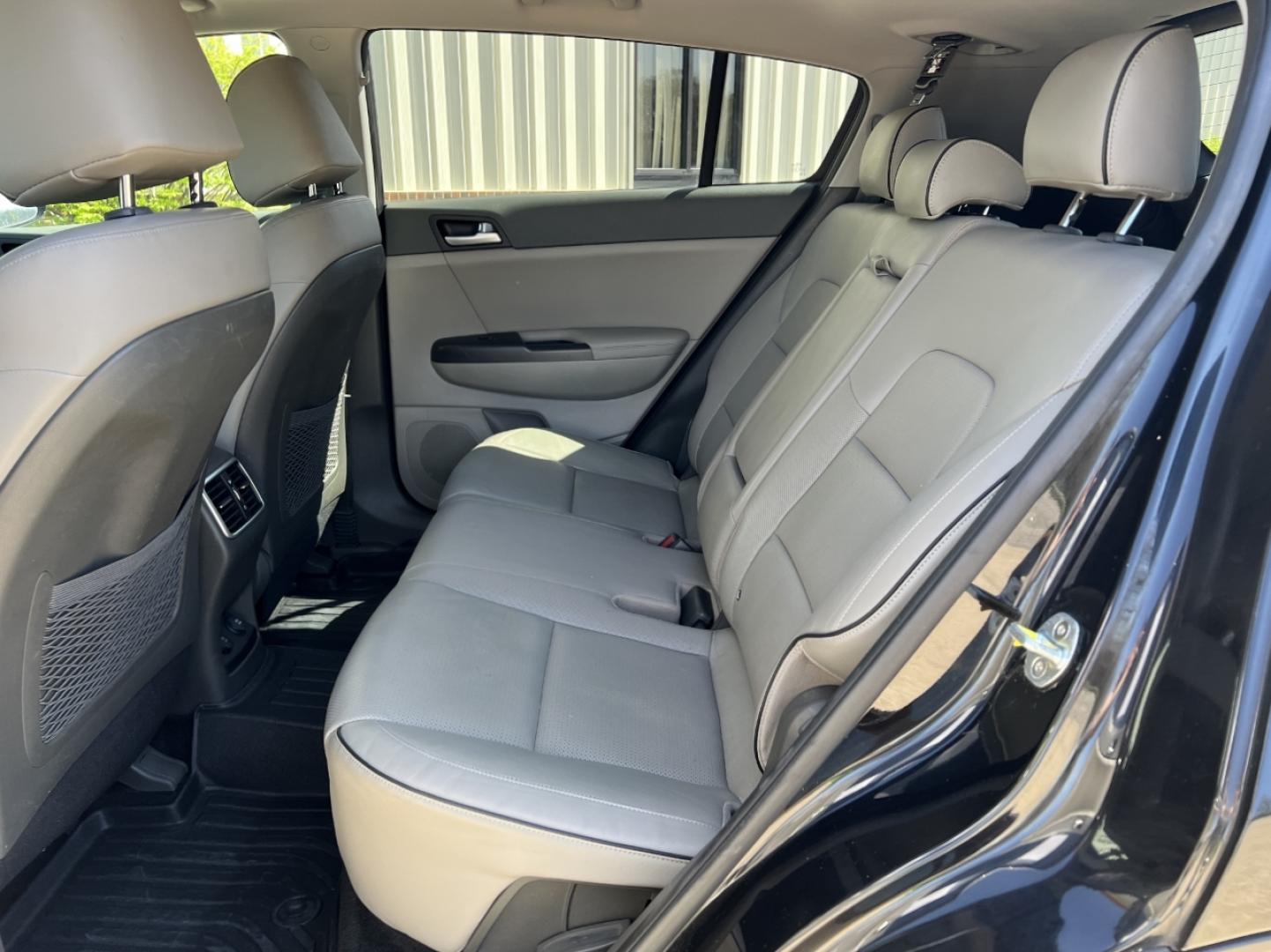 2017 BLACK /Tan Leather KIA SPORTAGE EX (KNDPN3AC3H7) with an 2.4L 4 Cyl. engine, Automatic transmission, located at 506 S. Kingshighway, Cape Girardeau, MO, 63703, 37.294994, -89.556206 - 2017 Kia Sportage EX 120xxx miles Front Wheel Drive 2.4L 4 Cyl. Automatic Leather Navigation Power/Heated/Cooled Seats Backup Camera Sunroof Bluetooth Cruise Power Windows/Locks/Mirrors We have financing available and we accept trades! Fill out a credit application on our website or com - Photo#18