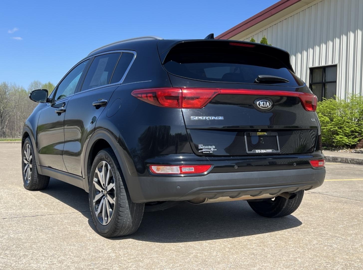 2017 BLACK /Tan Leather KIA SPORTAGE EX (KNDPN3AC3H7) with an 2.4L 4 Cyl. engine, Automatic transmission, located at 506 S. Kingshighway, Cape Girardeau, MO, 63703, 37.294994, -89.556206 - 2017 Kia Sportage EX 120xxx miles Front Wheel Drive 2.4L 4 Cyl. Automatic Leather Navigation Power/Heated/Cooled Seats Backup Camera Sunroof Bluetooth Cruise Power Windows/Locks/Mirrors We have financing available and we accept trades! Fill out a credit application on our website or com - Photo#11