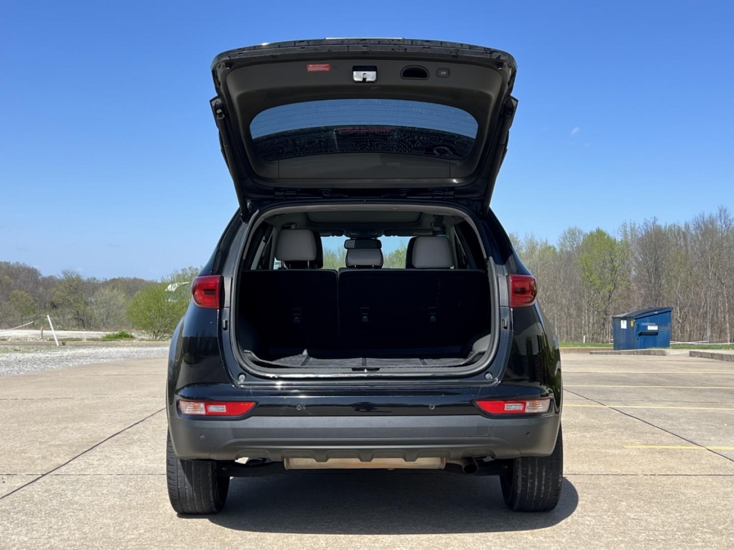 2017 BLACK /Tan Leather KIA SPORTAGE EX (KNDPN3AC3H7) with an 2.4L 4 Cyl. engine, Automatic transmission, located at 506 S. Kingshighway, Cape Girardeau, MO, 63703, 37.294994, -89.556206 - 2017 Kia Sportage EX 120xxx miles Front Wheel Drive 2.4L 4 Cyl. Automatic Leather Navigation Power/Heated/Cooled Seats Backup Camera Sunroof Bluetooth Cruise Power Windows/Locks/Mirrors We have financing available and we accept trades! Fill out a credit application on our website or com - Photo#20