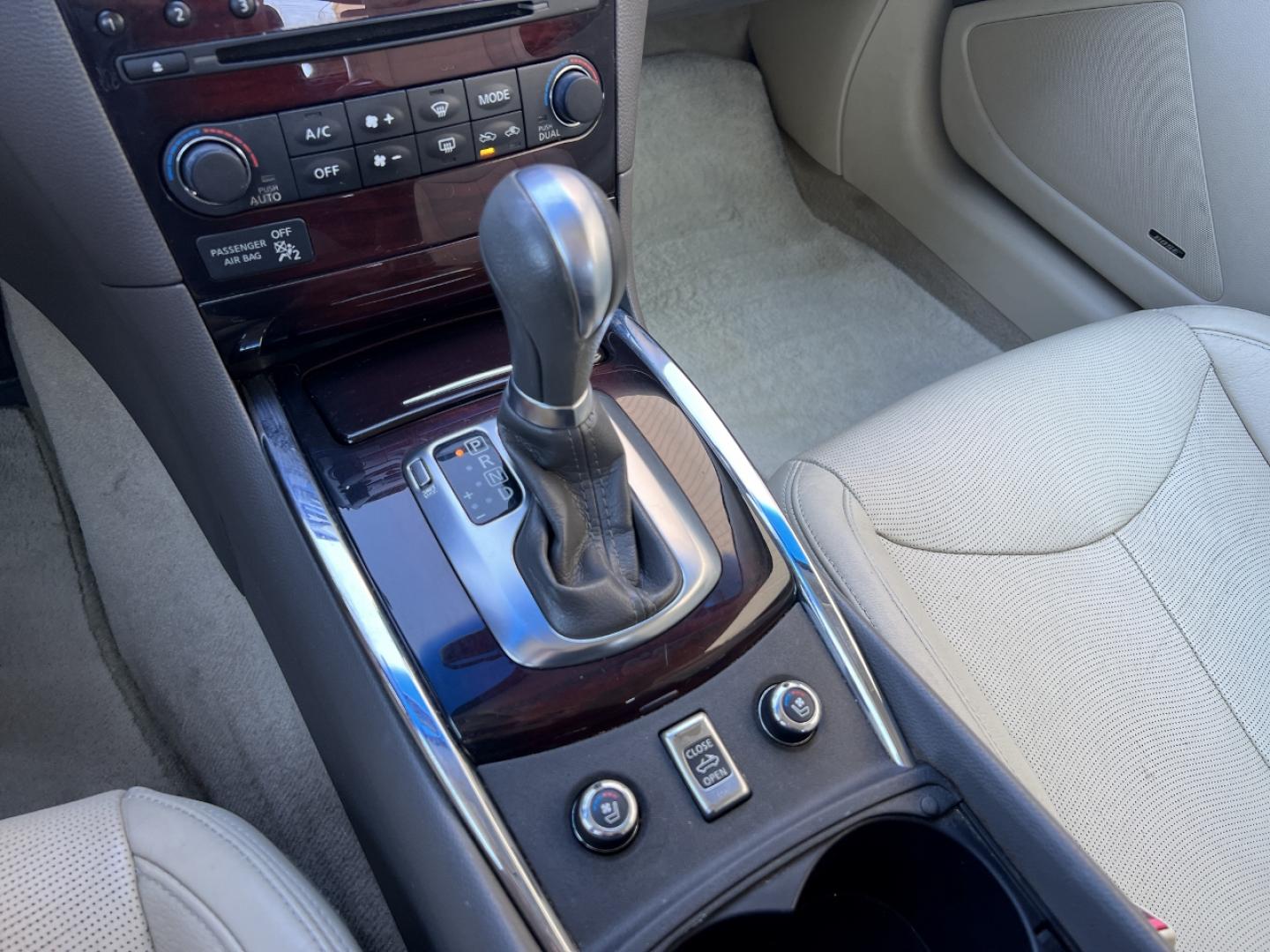 2014 WHITE /Tan Leather INFINITI Q60 BASE (JN1CV6FE3EM) with an 3.7L V6 engine, Automatic transmission, located at 506 S. Kingshighway, Cape Girardeau, MO, 63703, 37.294994, -89.556206 - 2014 Infiniti Q60 Convertible Only 84xxx miles Rear Wheel Drive 3.7L V6 Automatic Leather Navigation Power/Heated/Cooled Seats Backup Camera Bluetooth Cruise Power Windows/Locks/Mirrors We have financing available and we accept trades! Fill out a credit application on our website or come - Photo#25