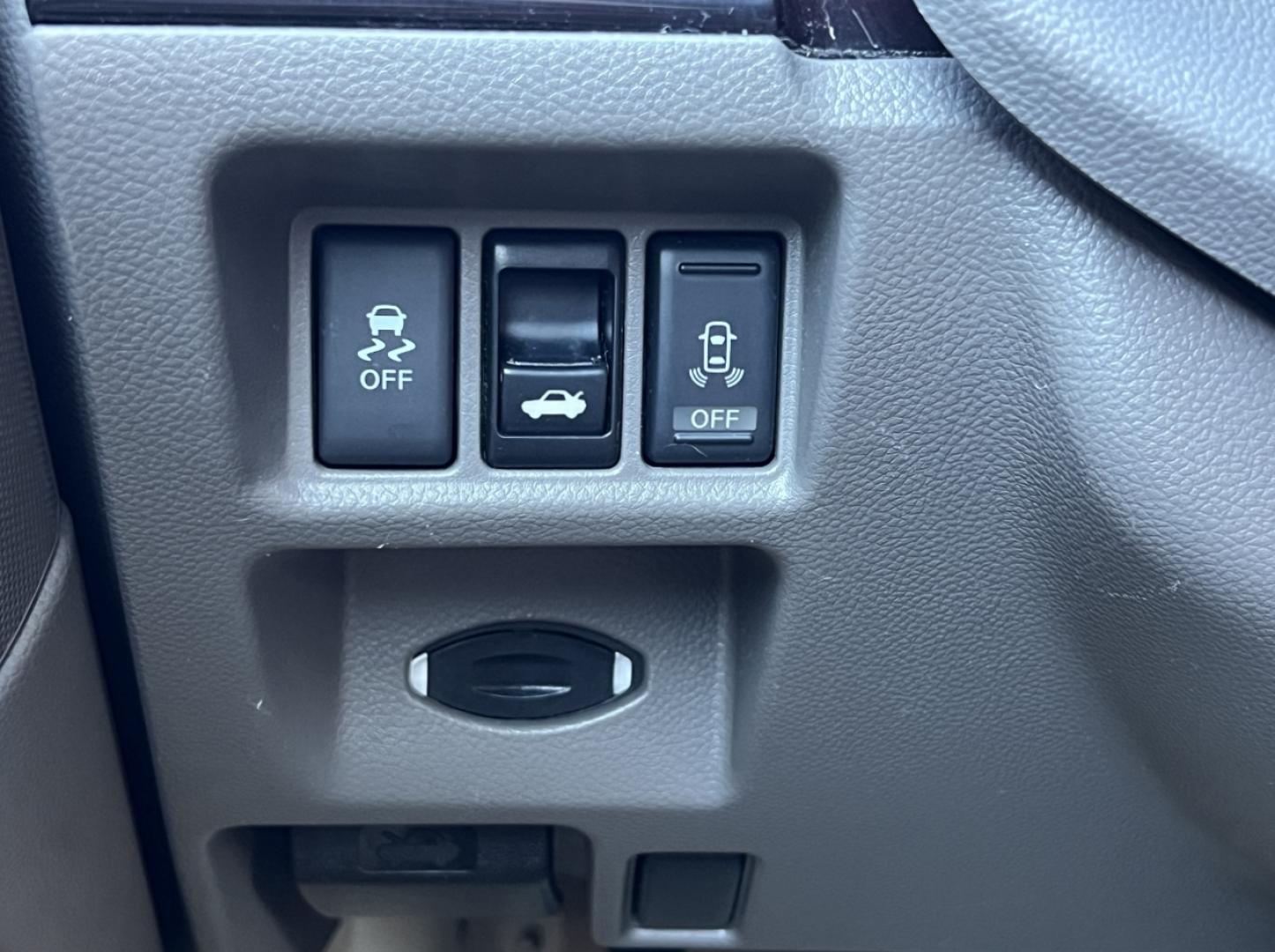 2014 WHITE /Tan Leather INFINITI Q60 BASE (JN1CV6FE3EM) with an 3.7L V6 engine, Automatic transmission, located at 506 S. Kingshighway, Cape Girardeau, MO, 63703, 37.294994, -89.556206 - 2014 Infiniti Q60 Convertible Only 84xxx miles Rear Wheel Drive 3.7L V6 Automatic Leather Navigation Power/Heated/Cooled Seats Backup Camera Bluetooth Cruise Power Windows/Locks/Mirrors We have financing available and we accept trades! Fill out a credit application on our website or come - Photo#28