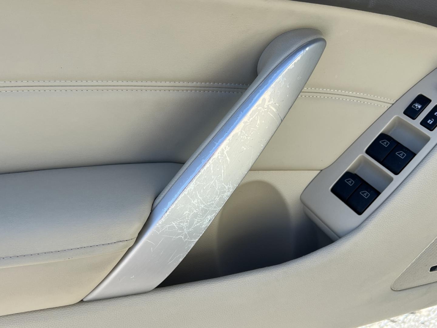 2014 WHITE /Tan Leather INFINITI Q60 BASE (JN1CV6FE3EM) with an 3.7L V6 engine, Automatic transmission, located at 506 S. Kingshighway, Cape Girardeau, MO, 63703, 37.294994, -89.556206 - 2014 Infiniti Q60 Convertible Only 84xxx miles Rear Wheel Drive 3.7L V6 Automatic Leather Navigation Power/Heated/Cooled Seats Backup Camera Bluetooth Cruise Power Windows/Locks/Mirrors We have financing available and we accept trades! Fill out a credit application on our website or come - Photo#41