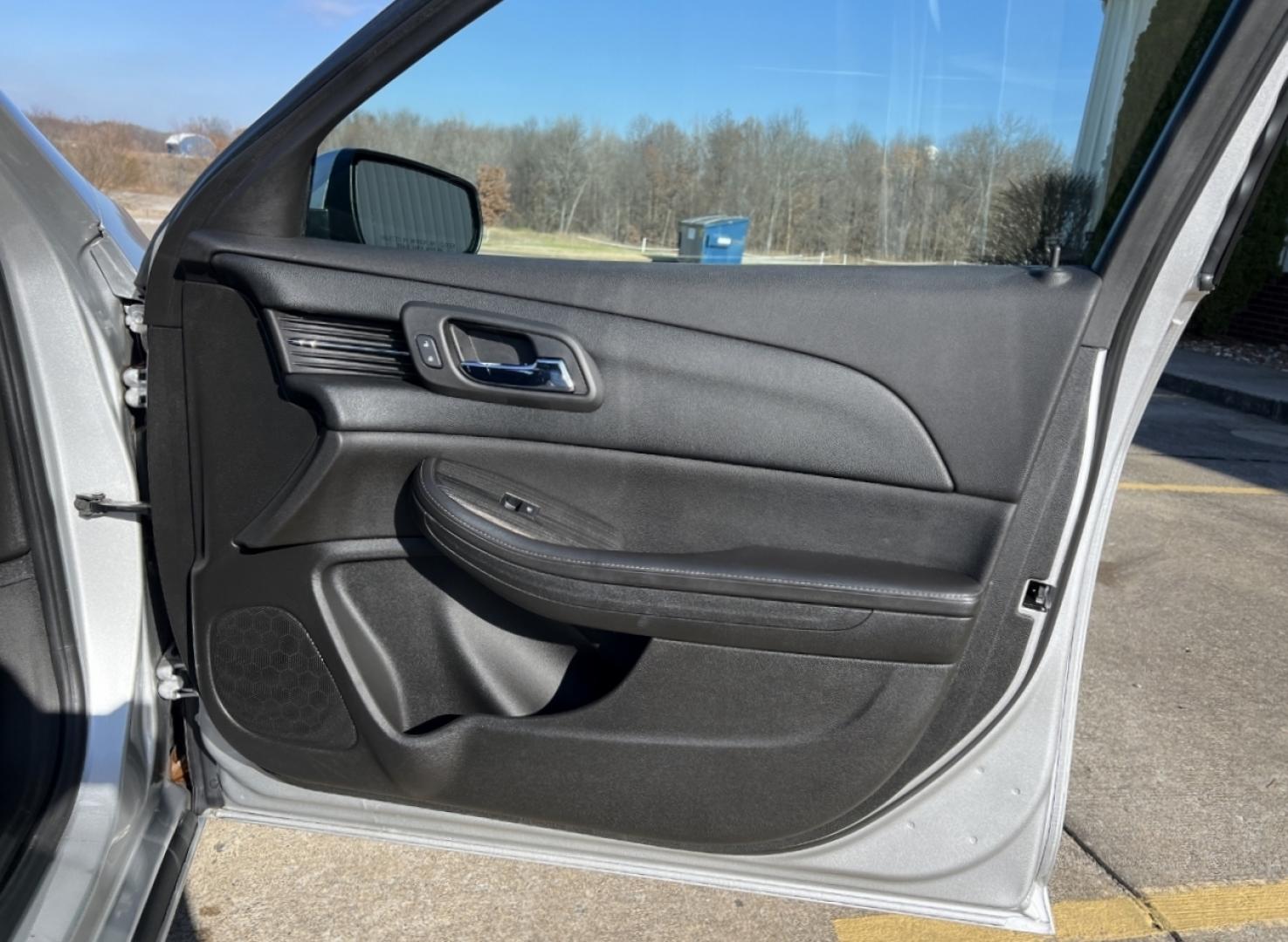 2014 SILVER /Black/Gray Cloth/Leather CHEVROLET MALIBU 2LT (1G11E5SL3EF) with an 2.5L engine, Automatic transmission, located at 506 S. Kingshighway, Cape Girardeau, MO, 63703, 37.294994, -89.556206 - Photo#13