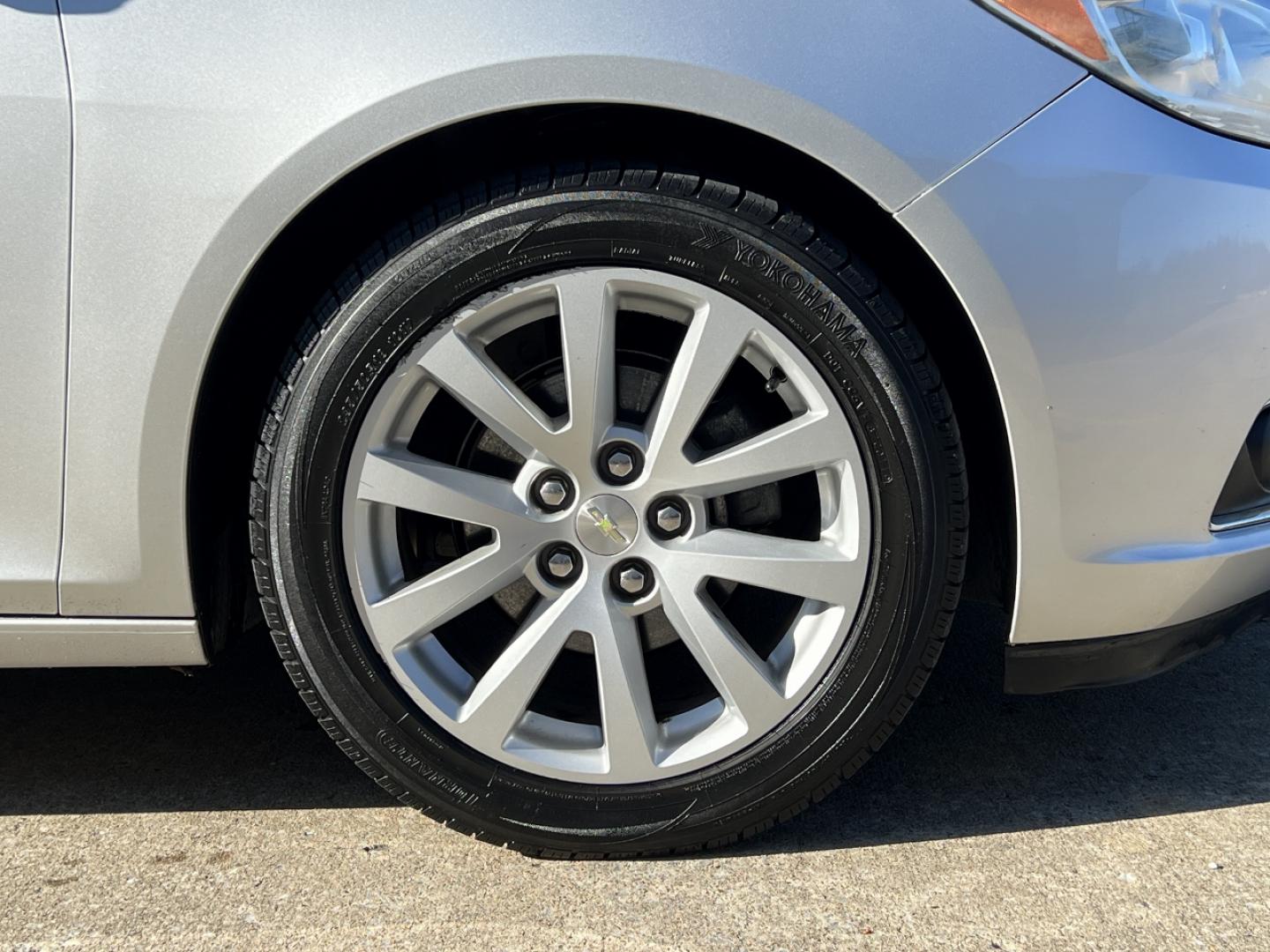 2014 SILVER /Black/Gray Cloth/Leather CHEVROLET MALIBU 2LT (1G11E5SL3EF) with an 2.5L engine, Automatic transmission, located at 506 S. Kingshighway, Cape Girardeau, MO, 63703, 37.294994, -89.556206 - Photo#36