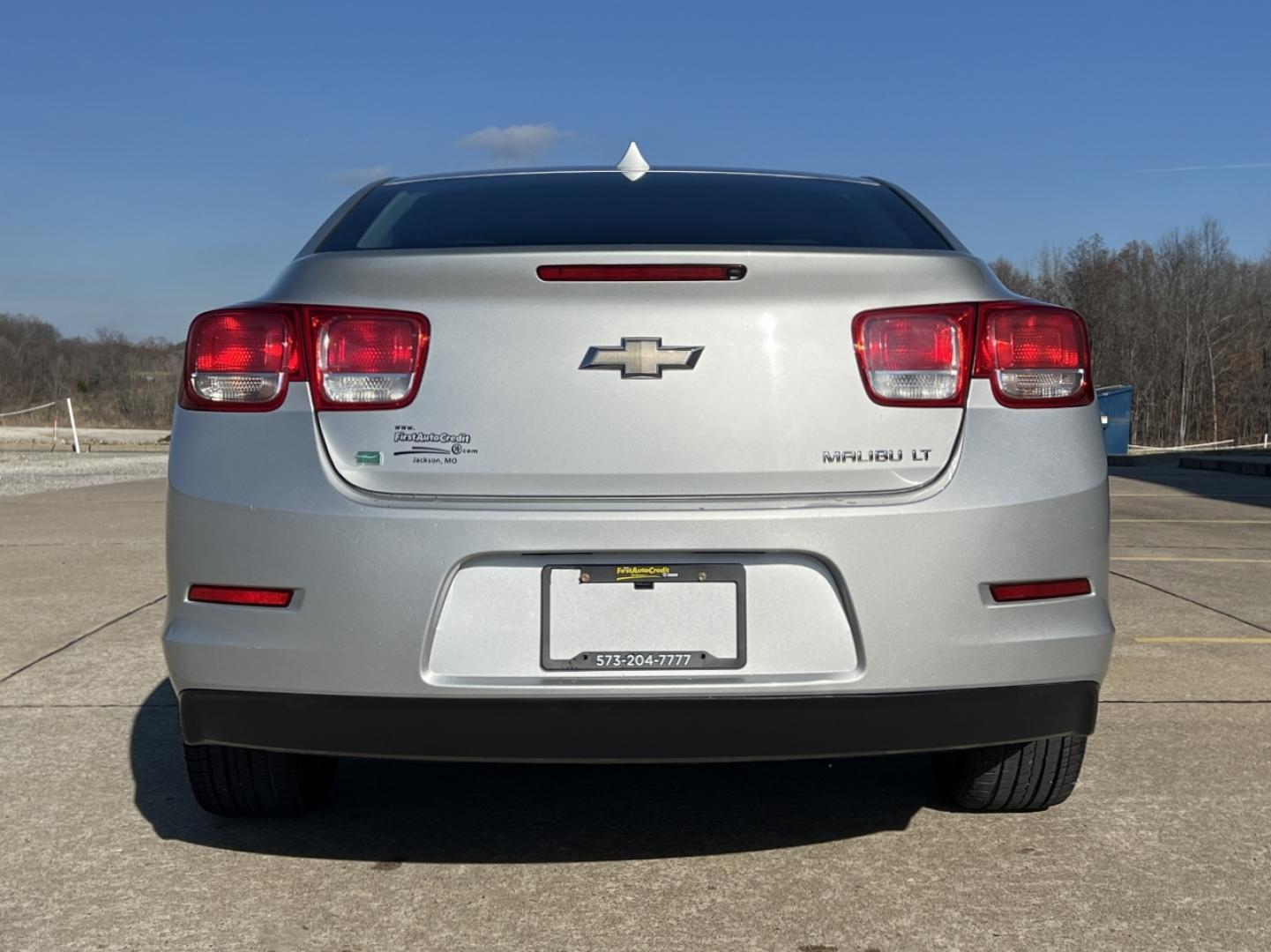 2014 SILVER /Black/Gray Cloth/Leather CHEVROLET MALIBU 2LT (1G11E5SL3EF) with an 2.5L engine, Automatic transmission, located at 506 S. Kingshighway, Cape Girardeau, MO, 63703, 37.294994, -89.556206 - Photo#9