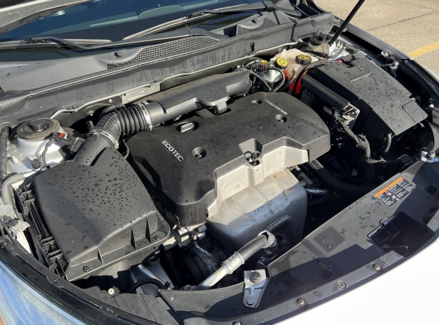 2014 SILVER /Black/Gray Cloth/Leather CHEVROLET MALIBU 2LT (1G11E5SL3EF) with an 2.5L engine, Automatic transmission, located at 506 S. Kingshighway, Cape Girardeau, MO, 63703, 37.294994, -89.556206 - Photo#31