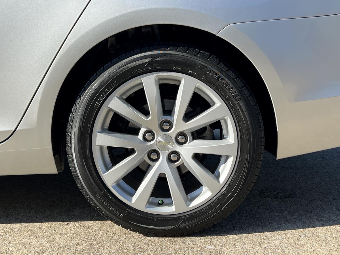2014 SILVER /Black/Gray Cloth/Leather CHEVROLET MALIBU 2LT (1G11E5SL3EF) with an 2.5L engine, Automatic transmission, located at 506 S. Kingshighway, Cape Girardeau, MO, 63703, 37.294994, -89.556206 - Photo#34
