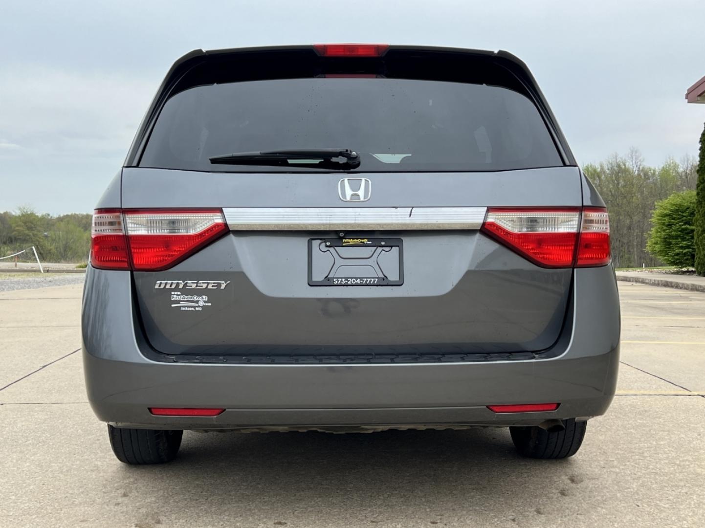 2011 GRAY /Gray Leather Honda Odyssey EX-L (5FNRL5H61BB) with an 3.5L V6 engine, Automatic transmission, located at 2990 Old Orchard Rd., Jackson, MO, 63755, 37.354214, -89.612106 - 2011 Honda Odyssey EX-L 147xxx miles Front Wheel Drive 3.5L V6 Automatic Leather 3rd Row Navigation Power/Heated Seats Backup Camera Sunroof Bluetooth Cruise Power Windows/Locks/Mirrors We have financing available and we accept trades! Fill out a credit application on our website or co - Photo#12