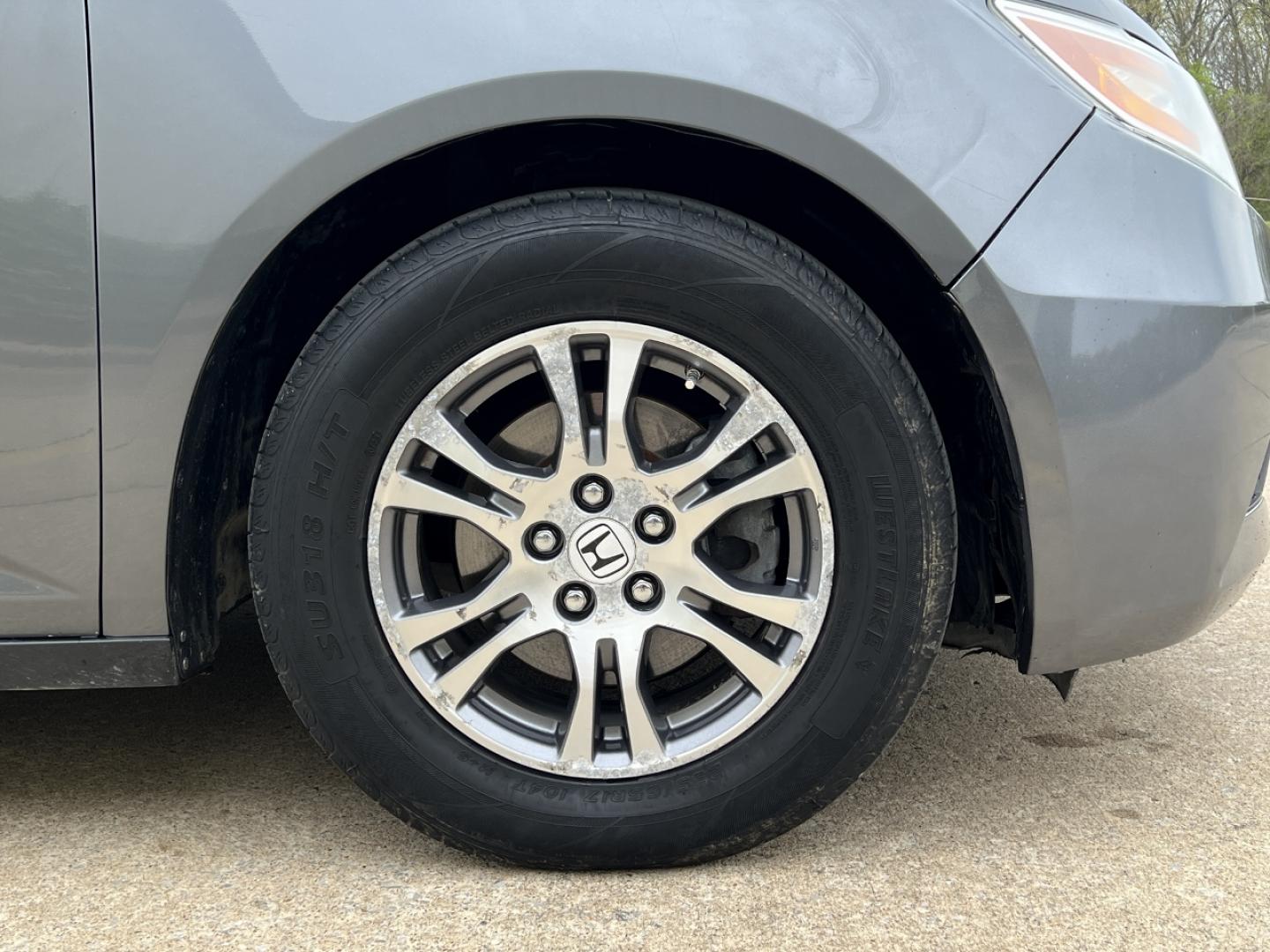 2011 GRAY /Gray Leather Honda Odyssey EX-L (5FNRL5H61BB) with an 3.5L V6 engine, Automatic transmission, located at 2990 Old Orchard Rd., Jackson, MO, 63755, 37.354214, -89.612106 - 2011 Honda Odyssey EX-L 147xxx miles Front Wheel Drive 3.5L V6 Automatic Leather 3rd Row Navigation Power/Heated Seats Backup Camera Sunroof Bluetooth Cruise Power Windows/Locks/Mirrors We have financing available and we accept trades! Fill out a credit application on our website or co - Photo#39
