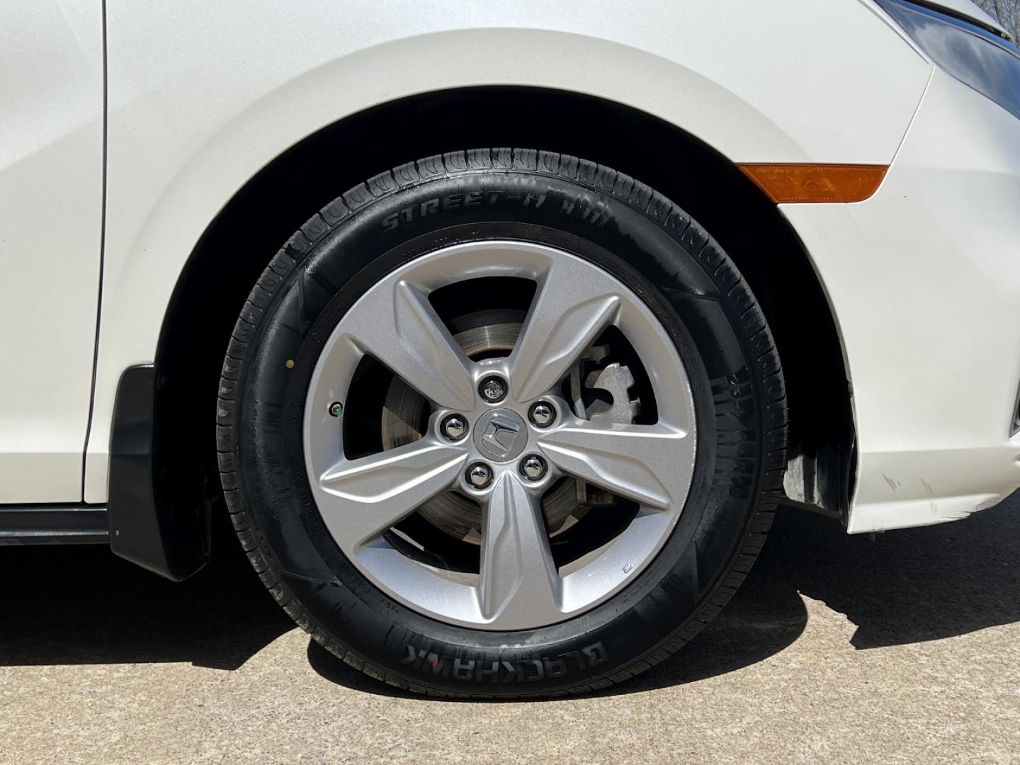 2019 WHITE /Gray Leather Honda Odyssey EX-L (5FNRL6H73KB) with an 3.5L V6 engine, Automatic transmission, located at 2990 Old Orchard Rd., Jackson, MO, 63755, 37.354214, -89.612106 - 2019 Honda Odyssey EX-L 101xxx miles Front Wheel Drive 3.5L V6 Automatic Leather 3rd Row Rear Entertainment Navigation Power/Heated Seats Backup Camera Bluetooth Remote Start Cruise Power Windows/Locks/Mirrors We have financing available and we accept trades! Fill out a credit applica - Photo#46
