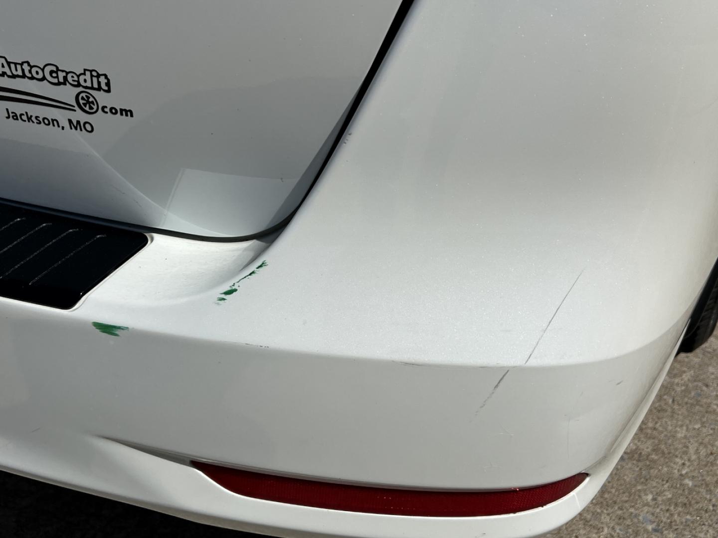 2019 WHITE /Gray Leather Honda Odyssey EX-L (5FNRL6H73KB) with an 3.5L V6 engine, Automatic transmission, located at 2990 Old Orchard Rd., Jackson, MO, 63755, 37.354214, -89.612106 - 2019 Honda Odyssey EX-L 101xxx miles Front Wheel Drive 3.5L V6 Automatic Leather 3rd Row Rear Entertainment Navigation Power/Heated Seats Backup Camera Bluetooth Remote Start Cruise Power Windows/Locks/Mirrors We have financing available and we accept trades! Fill out a credit applica - Photo#52