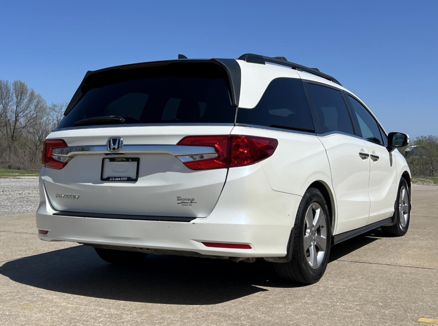 2019 WHITE /Gray Leather Honda Odyssey EX-L (5FNRL6H73KB) with an 3.5L V6 engine, Automatic transmission, located at 2990 Old Orchard Rd., Jackson, MO, 63755, 37.354214, -89.612106 - 2019 Honda Odyssey EX-L 101xxx miles Front Wheel Drive 3.5L V6 Automatic Leather 3rd Row Rear Entertainment Navigation Power/Heated Seats Backup Camera Bluetooth Remote Start Cruise Power Windows/Locks/Mirrors We have financing available and we accept trades! Fill out a credit applica - Photo#12