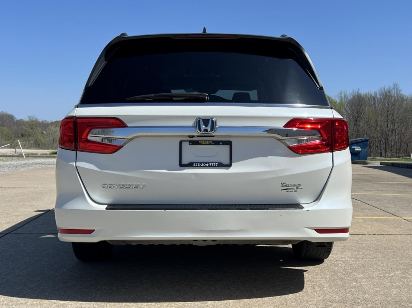 2019 WHITE /Gray Leather Honda Odyssey EX-L (5FNRL6H73KB) with an 3.5L V6 engine, Automatic transmission, located at 2990 Old Orchard Rd., Jackson, MO, 63755, 37.354214, -89.612106 - 2019 Honda Odyssey EX-L 101xxx miles Front Wheel Drive 3.5L V6 Automatic Leather 3rd Row Rear Entertainment Navigation Power/Heated Seats Backup Camera Bluetooth Remote Start Cruise Power Windows/Locks/Mirrors We have financing available and we accept trades! Fill out a credit applica - Photo#14