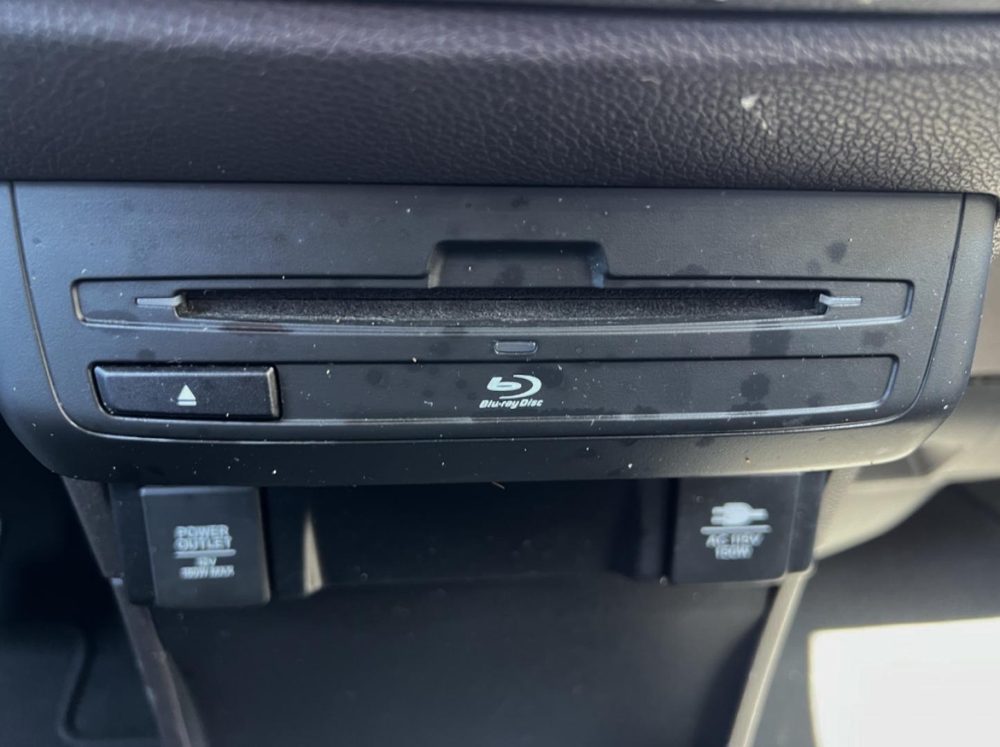 2019 WHITE /Gray Leather Honda Odyssey EX-L (5FNRL6H73KB) with an 3.5L V6 engine, Automatic transmission, located at 2990 Old Orchard Rd., Jackson, MO, 63755, 37.354214, -89.612106 - 2019 Honda Odyssey EX-L 101xxx miles Front Wheel Drive 3.5L V6 Automatic Leather 3rd Row Rear Entertainment Navigation Power/Heated Seats Backup Camera Bluetooth Remote Start Cruise Power Windows/Locks/Mirrors We have financing available and we accept trades! Fill out a credit applica - Photo#29
