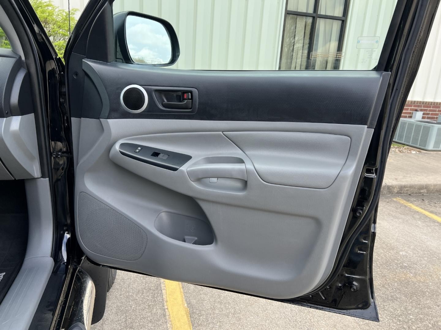 2015 BLACK /Gray Cloth Toyota Tacoma PreRunner Double Cab V6 2WD (5TFJU4GN4FX) with an 4.0L V6 engine, 5-Speed Automatic transmission, located at 2990 Old Orchard Rd., Jackson, MO, 63755, 37.354214, -89.612106 - 2015 Toyota Tacoma PreRunner TRD Sport Local 1-Owner 227xxx miles Rear Wheel Drive 4.0L V6 Automatic Bluetooth Cruise Power Windows/Locks/Mirrors We have financing available and we accept trades! Fill out a credit application on our website or come by today! If you have any questions, give - Photo#12
