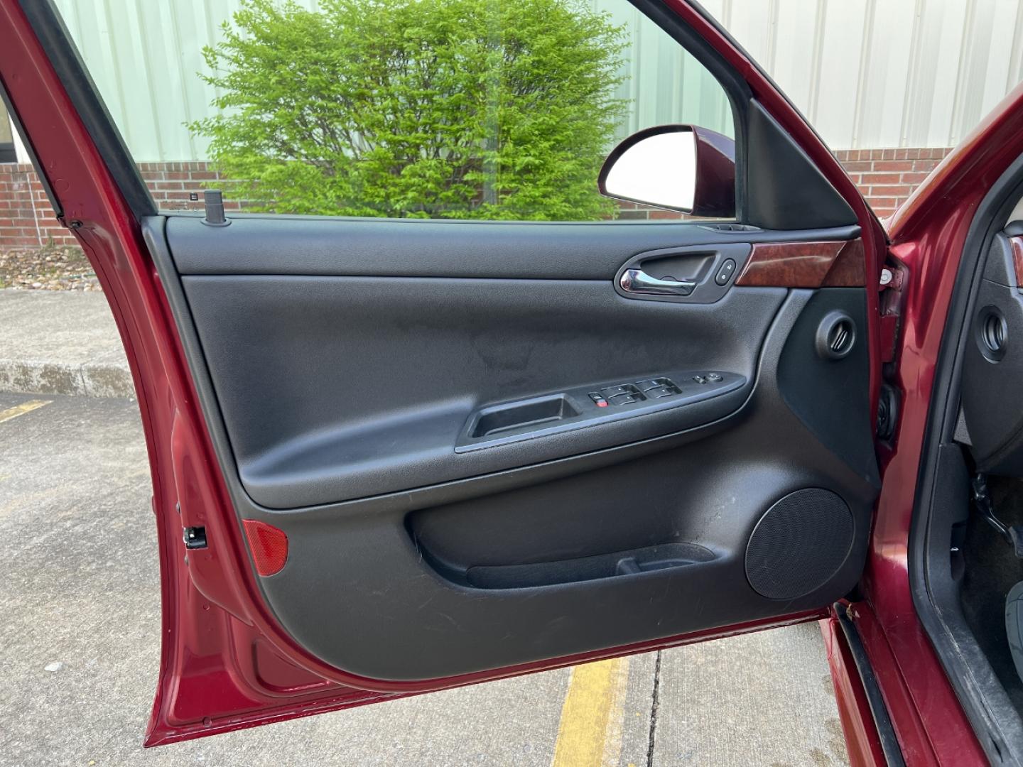 2009 MAROON /Gray Cloth Chevrolet Impala LT (2G1WT57K591) with an 3.5L V6 engine, 4-Speed Automatic Overdrive transmission, located at 2990 Old Orchard Rd., Jackson, MO, 63755, 37.354214, -89.612106 - 2009 Chevrolet Impala LT 110xxx miles Front Wheel Drive 3.5L V6 Automatic Power Driver Seat Remote Start Cruise Power Windows/Locks/Mirrors We have financing available and we accept trades! Fill out a credit application on our website or come by today! If you have any questions, give us a - Photo#11